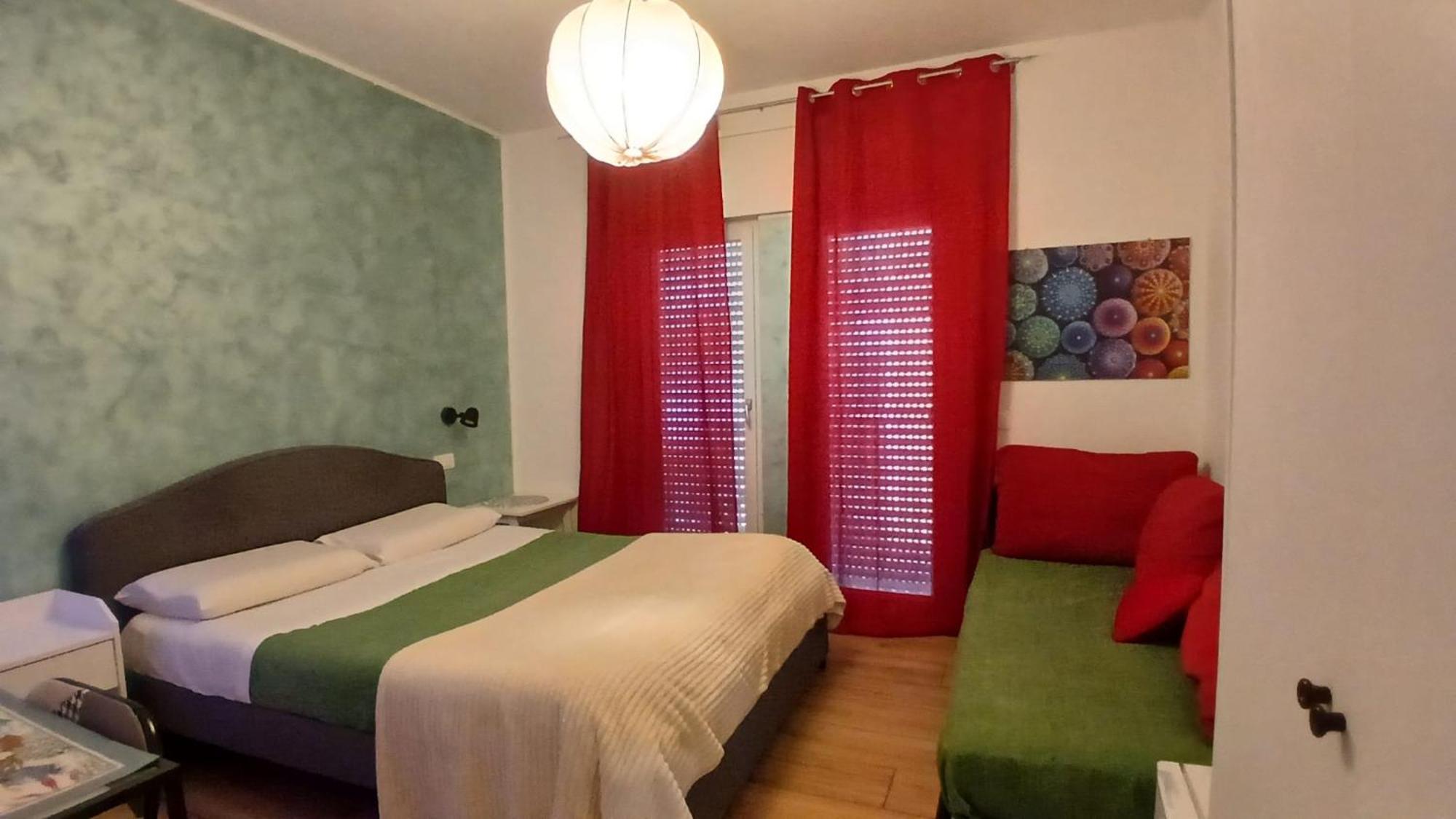 Double Room Private Bathroom