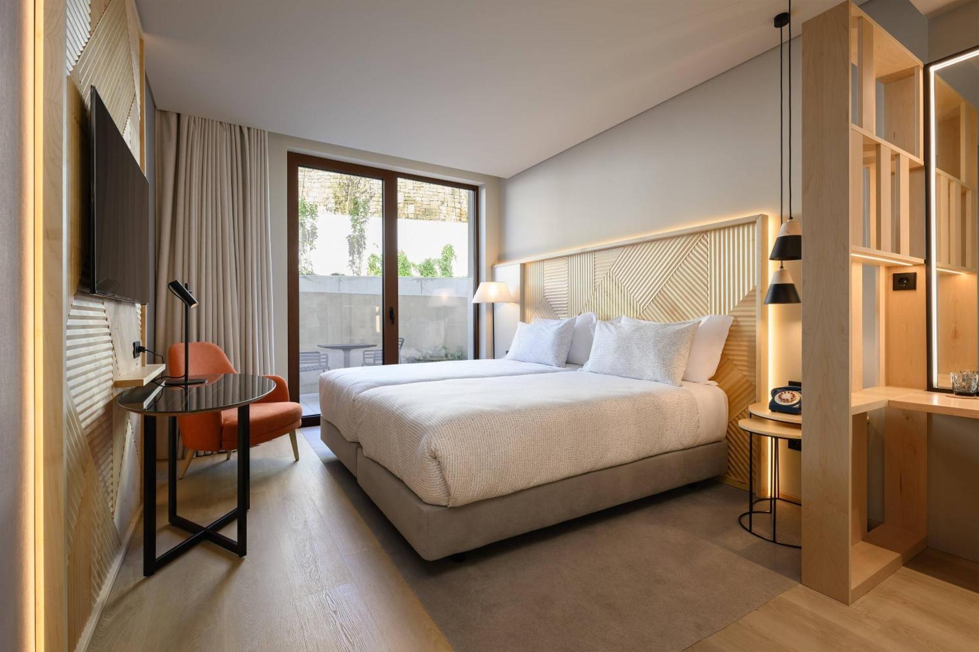Innside Room with Terrace