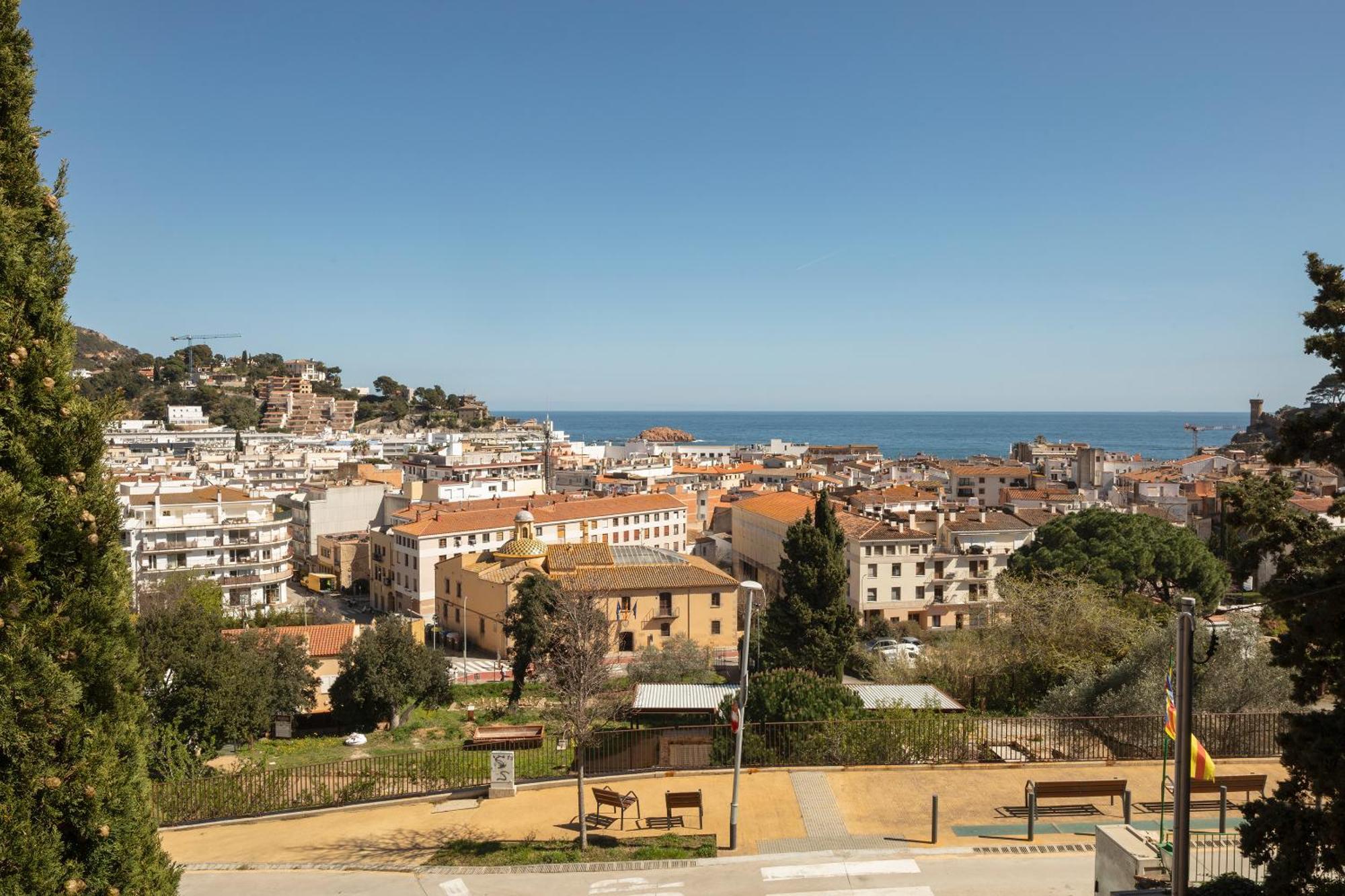 Appartement 2 Chambres avec Terrasse et Vue sur la Mer