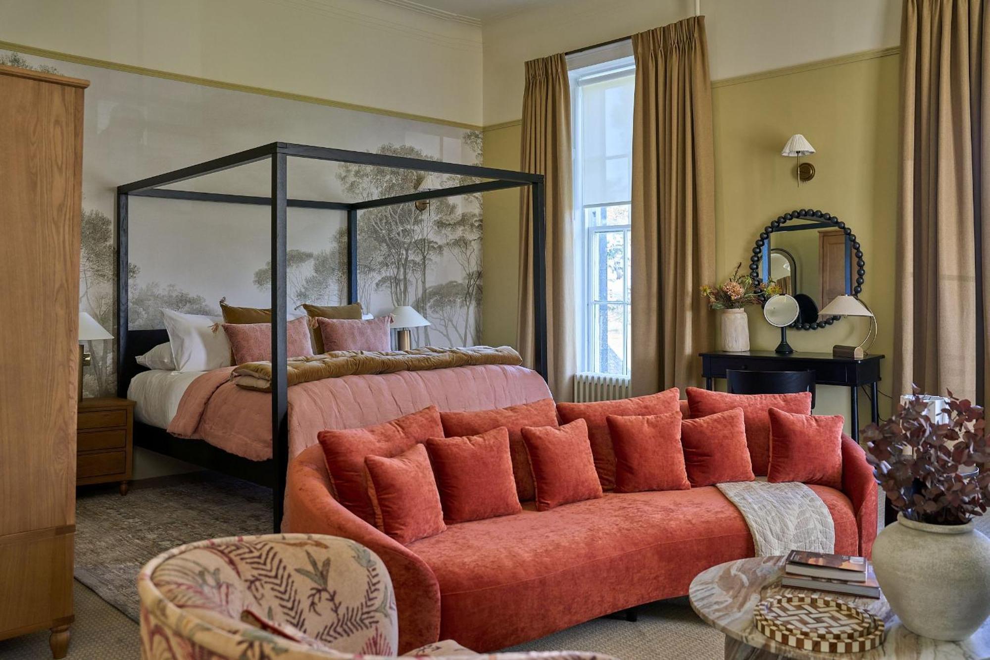 Manor Master Room,1765189691:JPEG