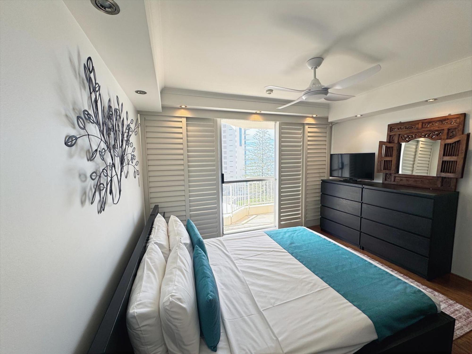 Superior One-Bedroom Apartment Ocean View