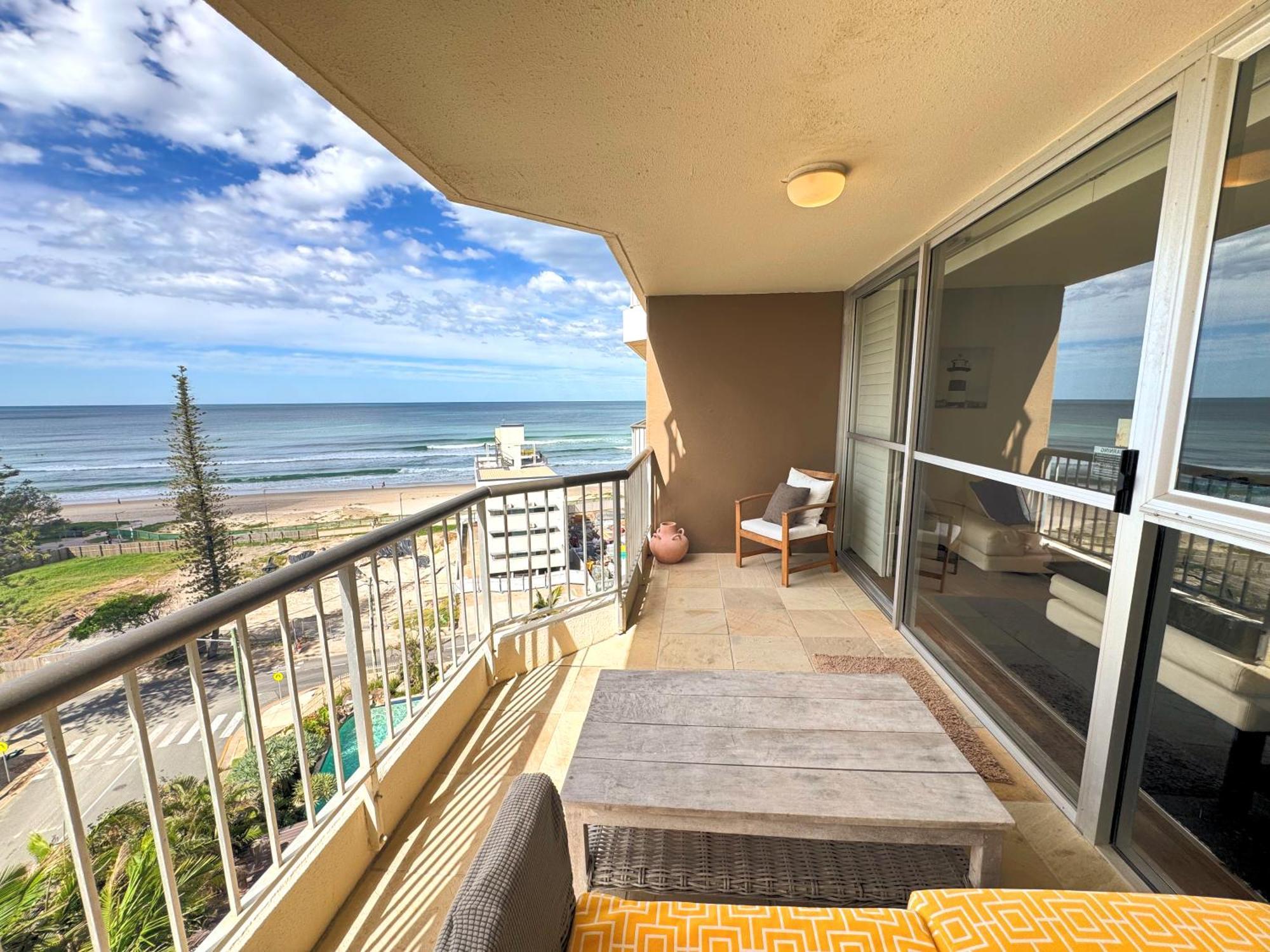 Superior One-Bedroom Apartment Ocean View