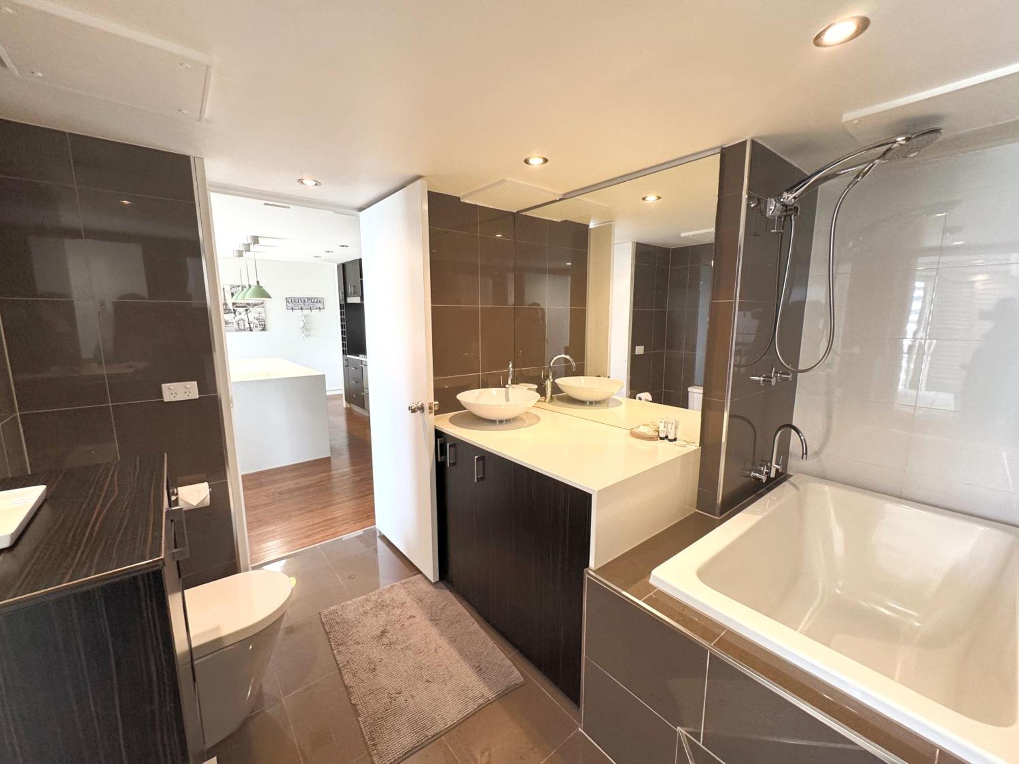 Superior One-Bedroom Apartment Ocean View