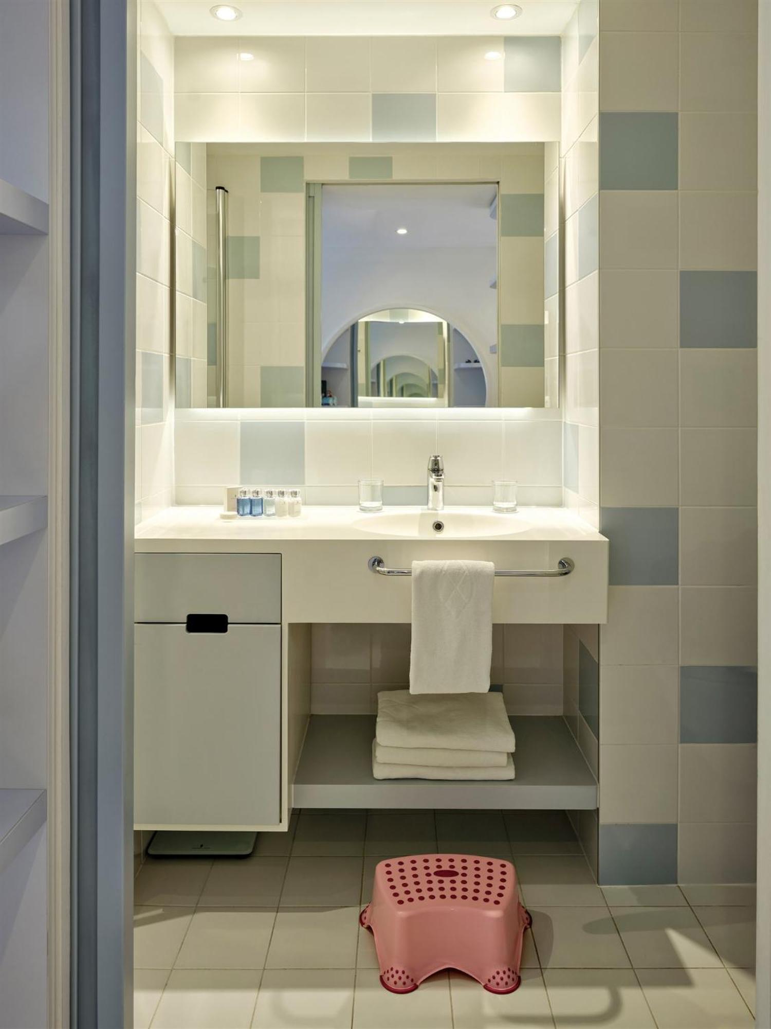 Double or Twin Room with Courtyard View (2 Adults + 1 Child)
