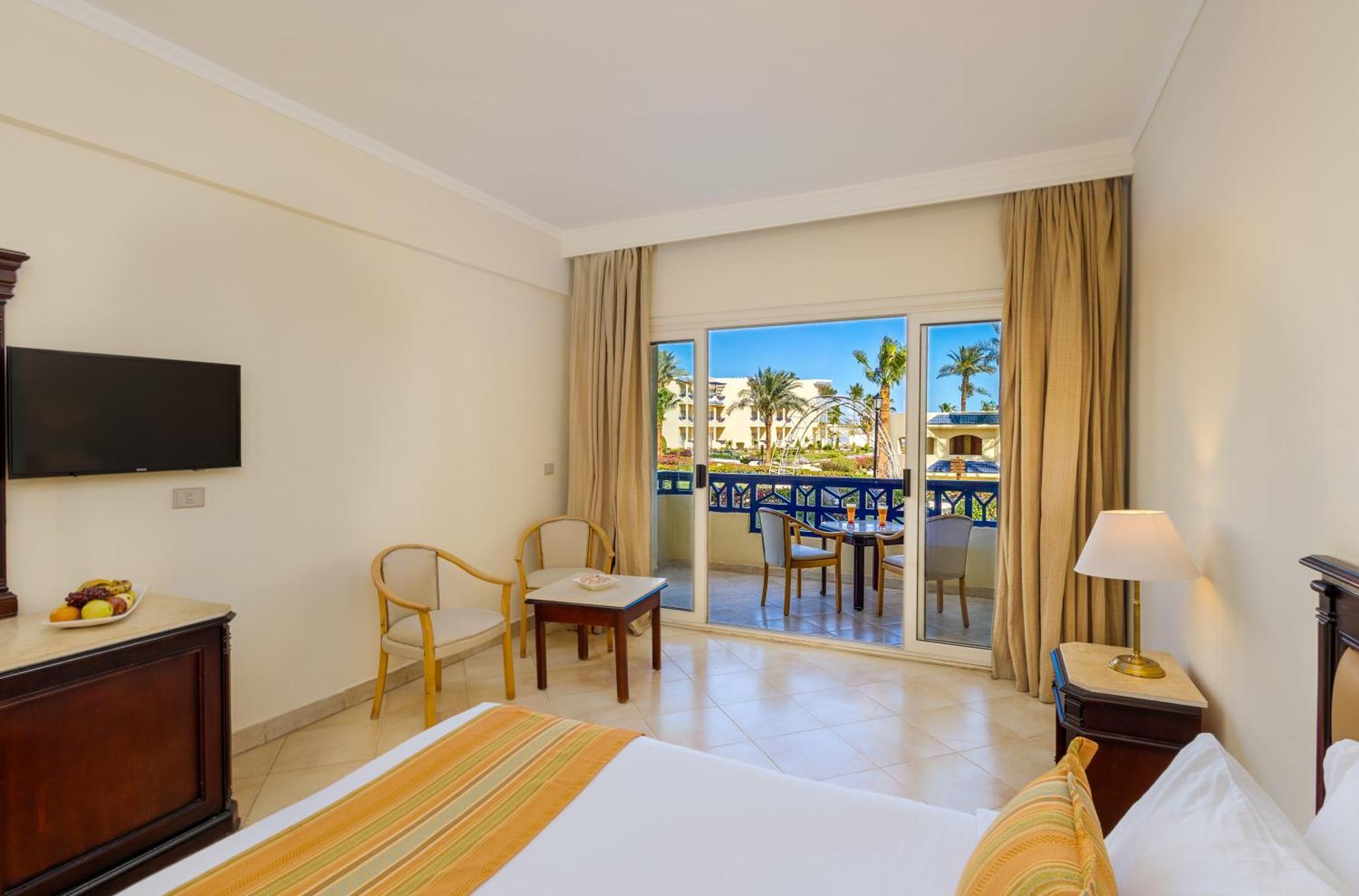 Standard Double or Twin Room Garden View