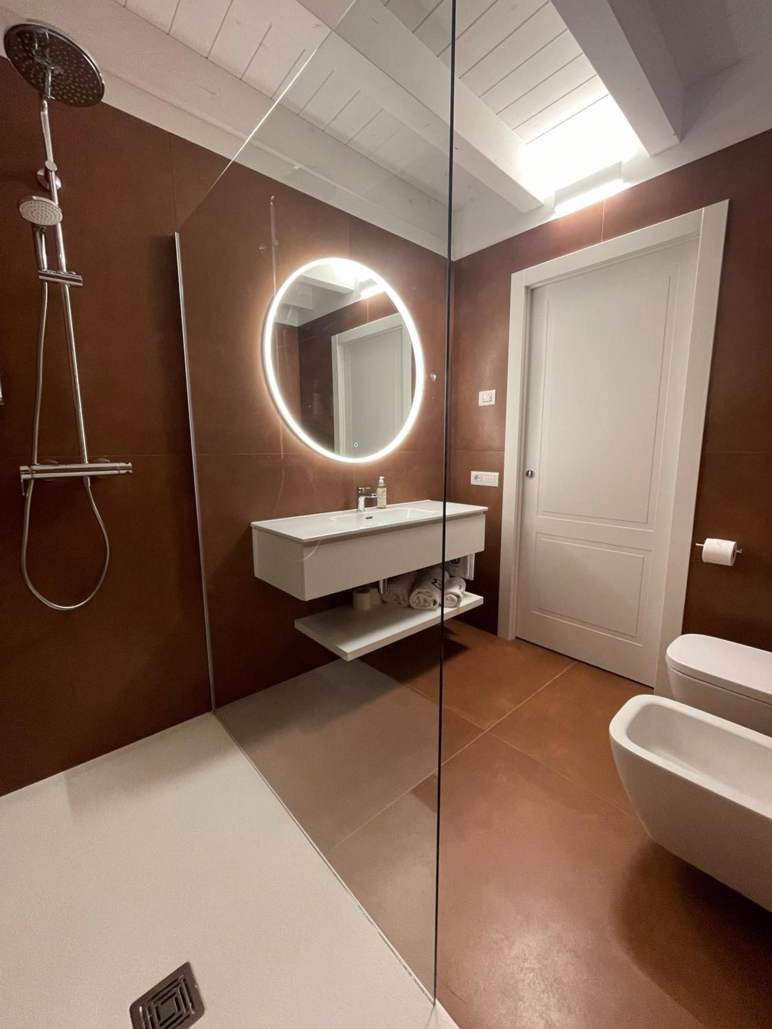 One-Bedroom Deluxe Apartment Separate Building