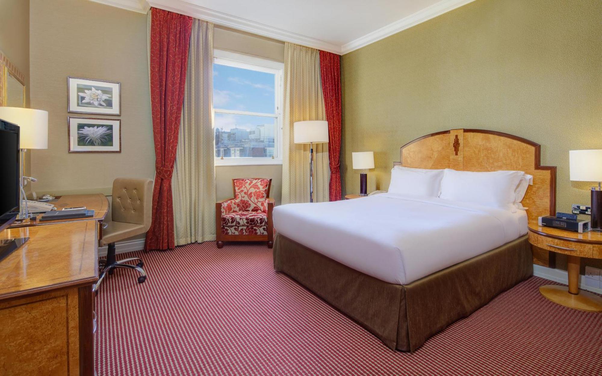 Queen Room