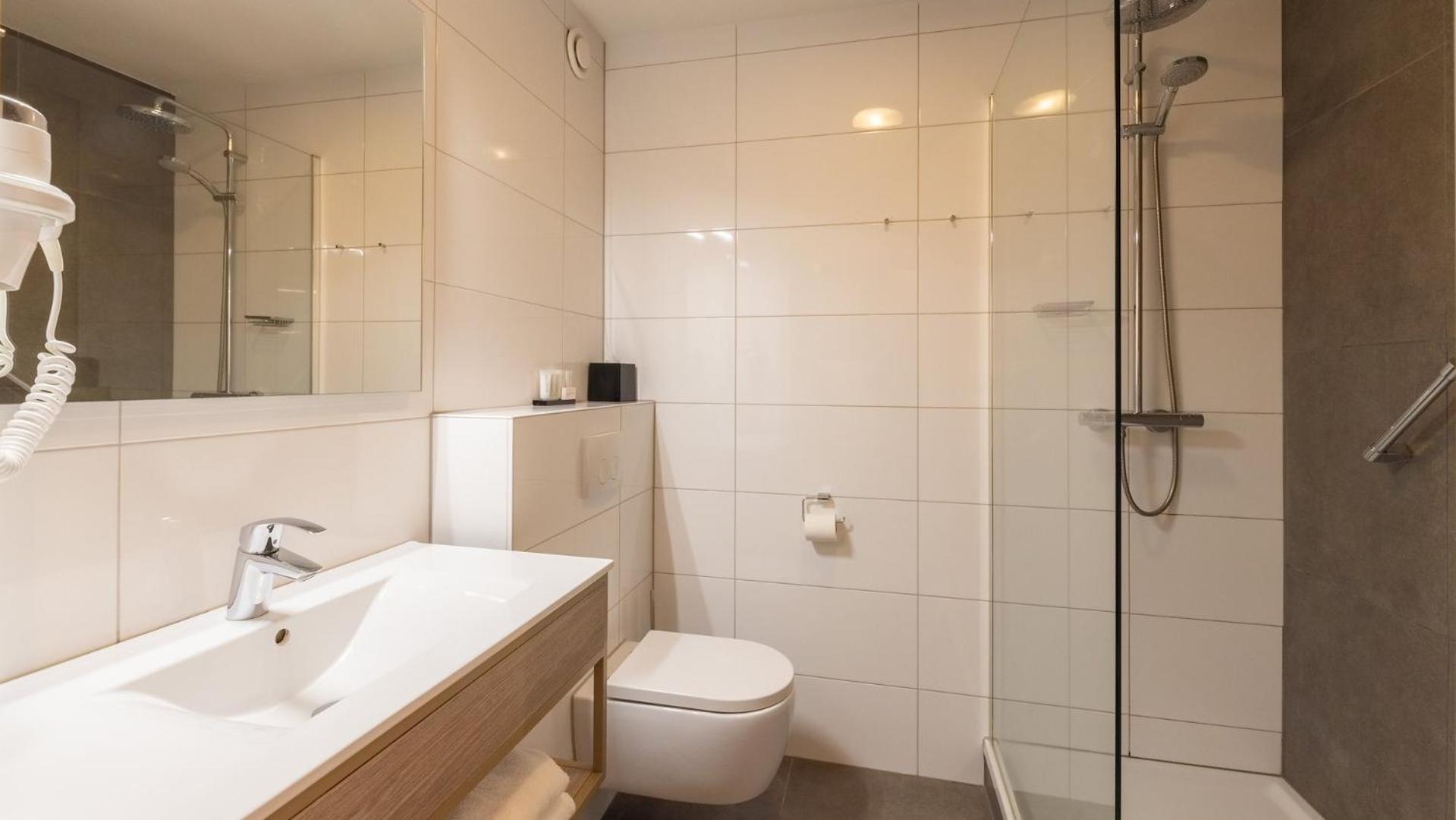 Superior Double Room,1765822617:JPEG