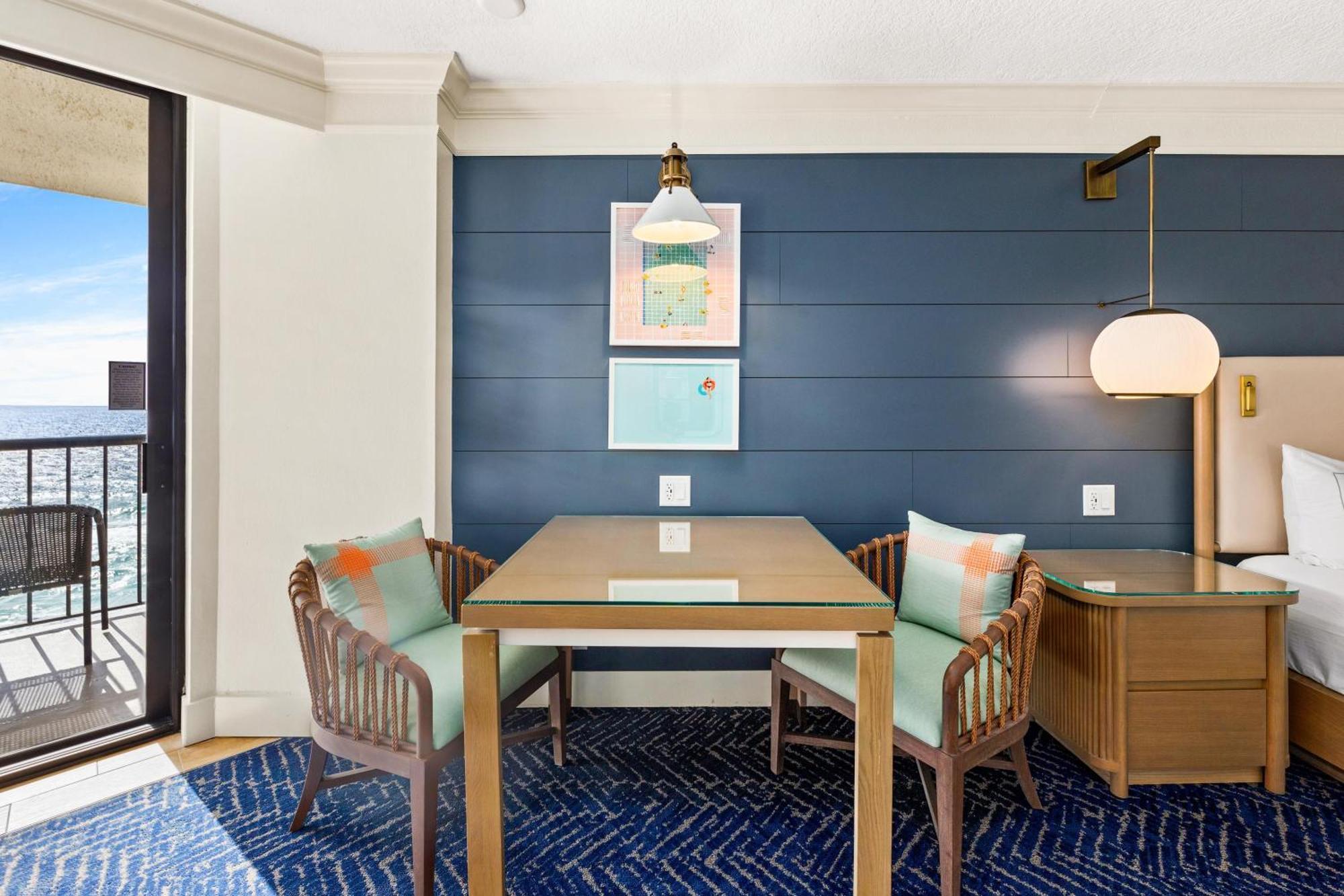Deluxe Junior Suite mit Kingsize-Bett am Strand