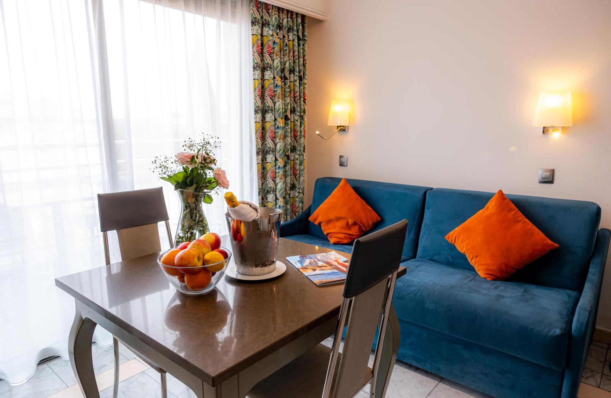 One-Bedroom Apartment,1765877108:JPEG
