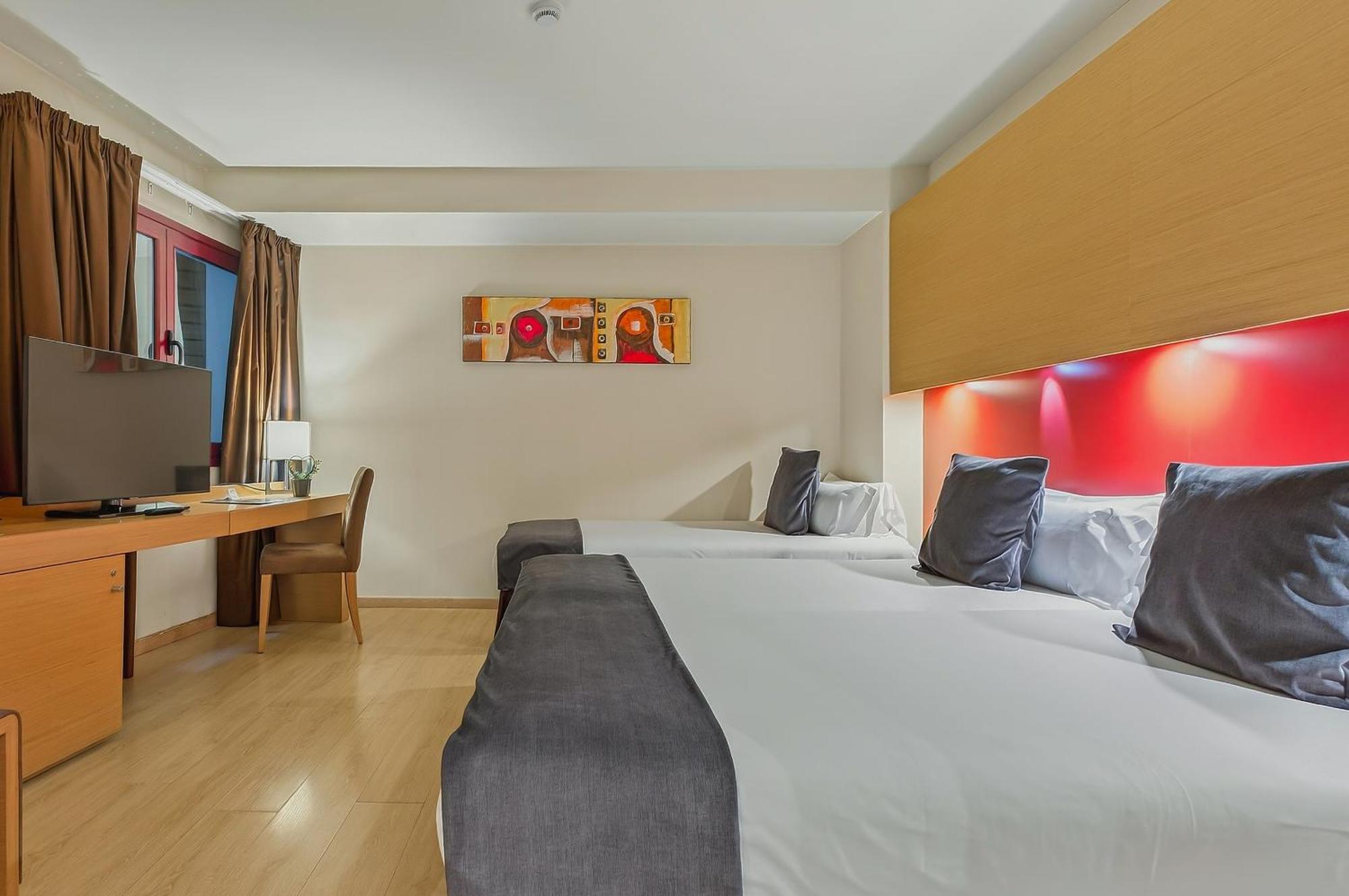 Interior Comfort Triple Room