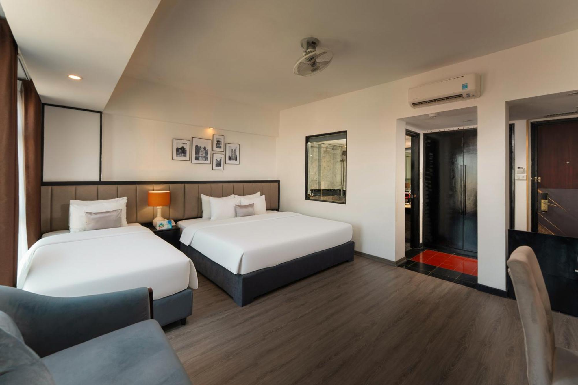 Deluxe Triple Room City View