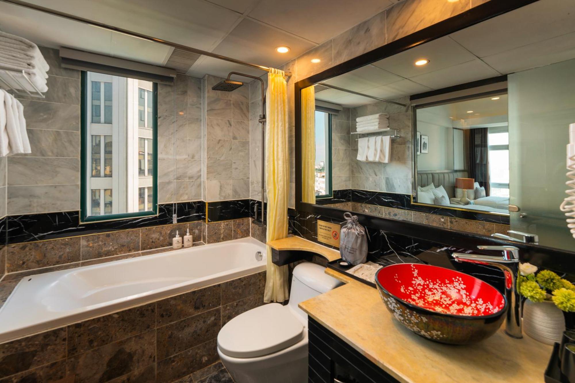 Family Room City View