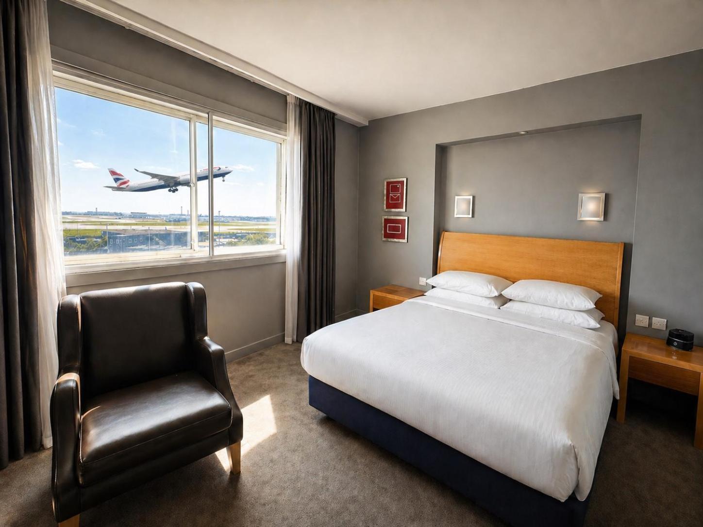 Executive Double Room Airport View Non-Smoking
