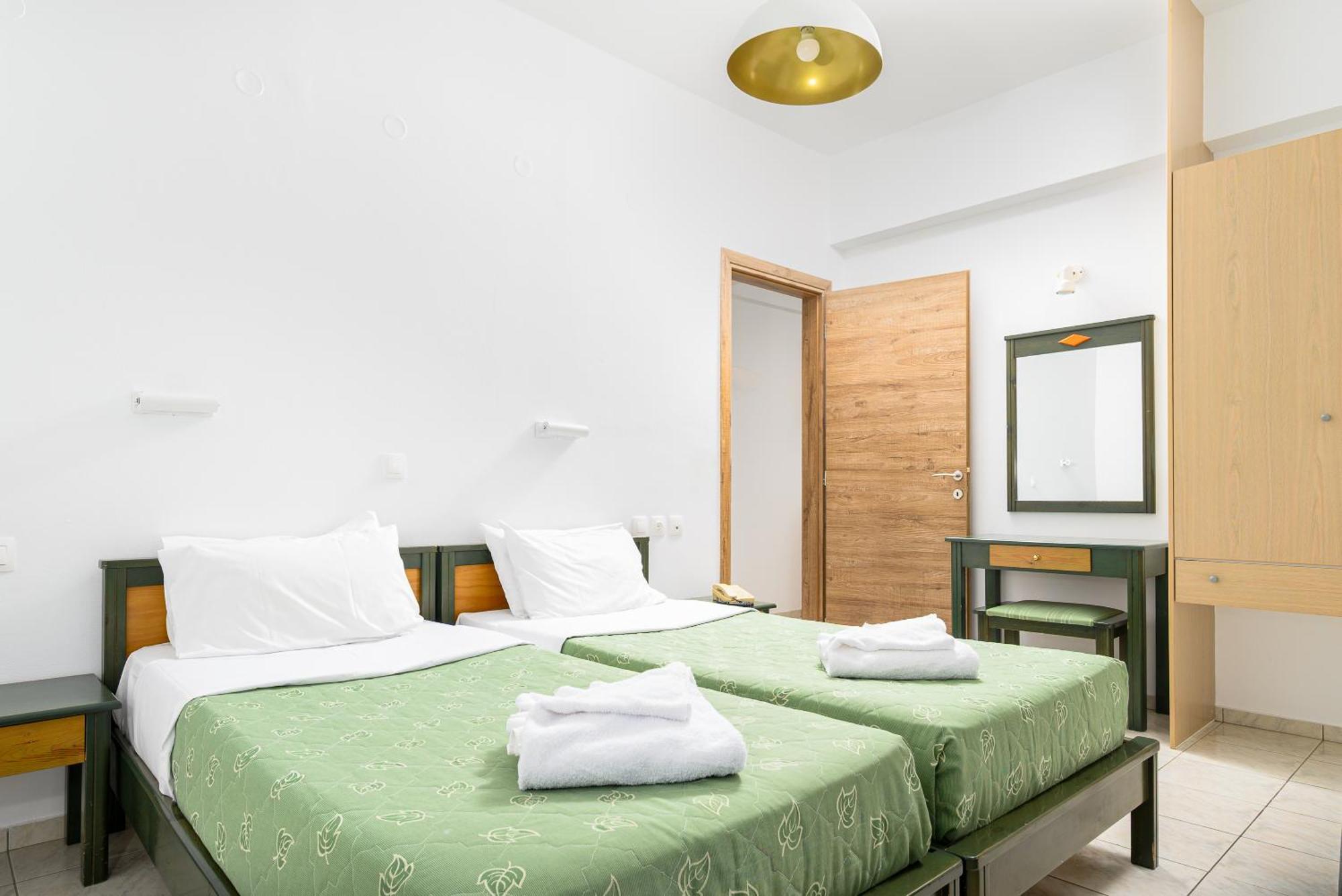 Superior One-Bedroom Apartment with Sea View