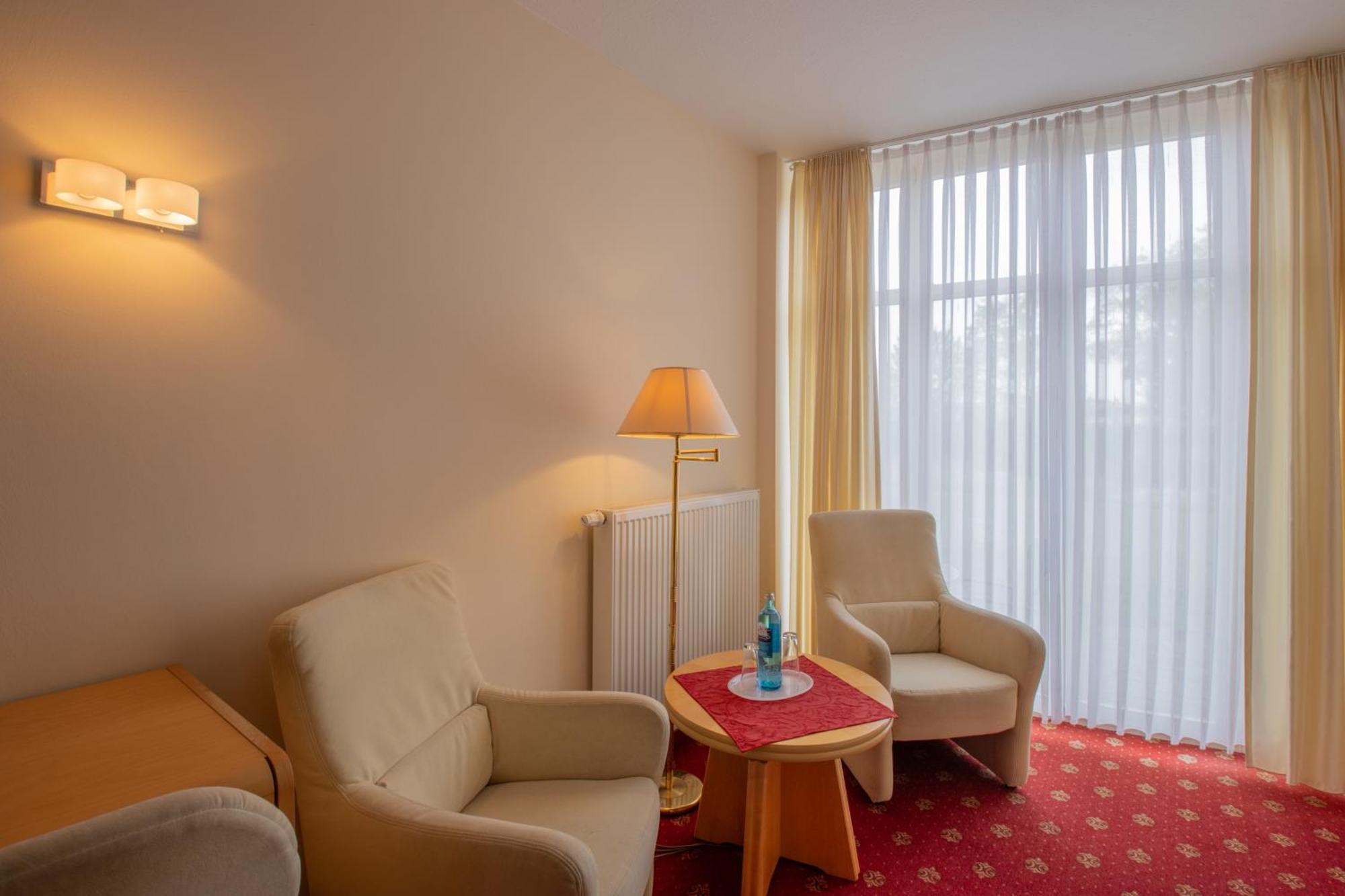 Doppelzimmer mit Gartenblick in der Villa