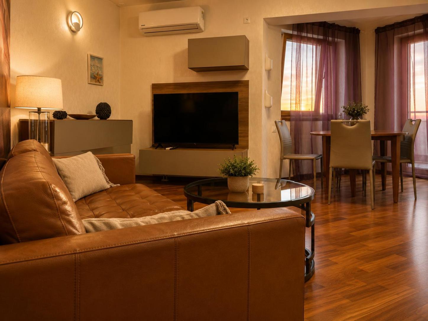 Two-Bedroom Apartment with Balcony (4 Adults)