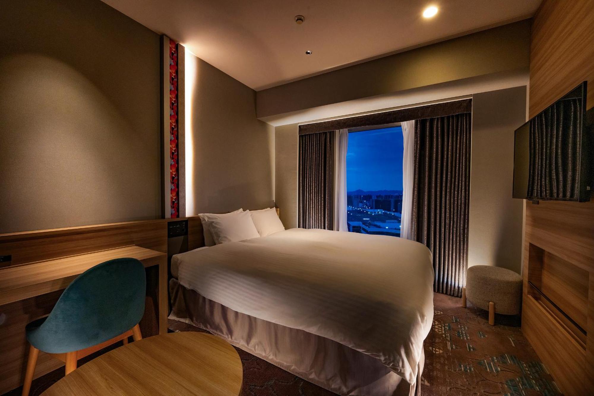 Compact Double Room (1 Adult) - High Floor - Non-Smoking 17㎡