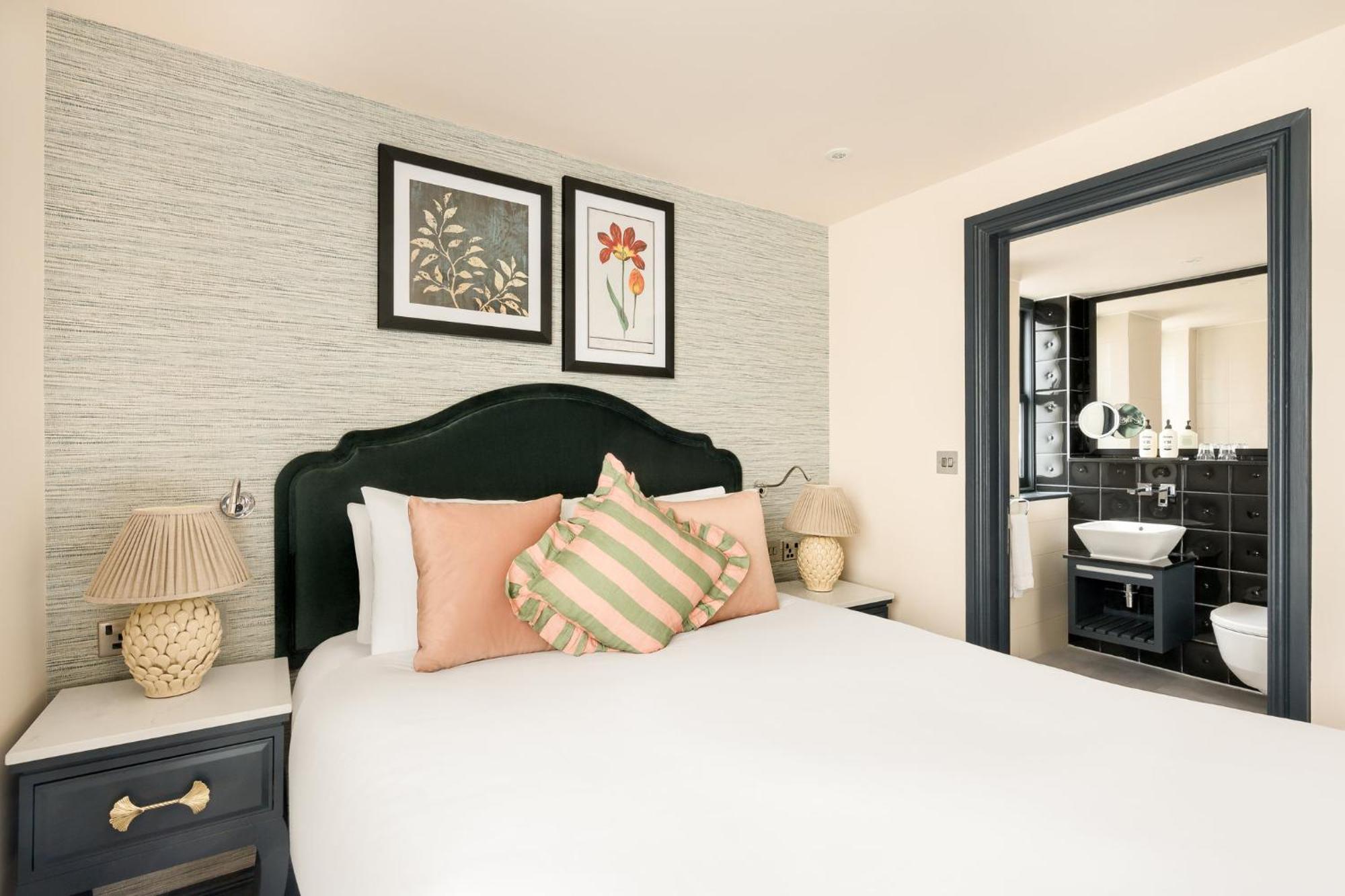 Queen Suite