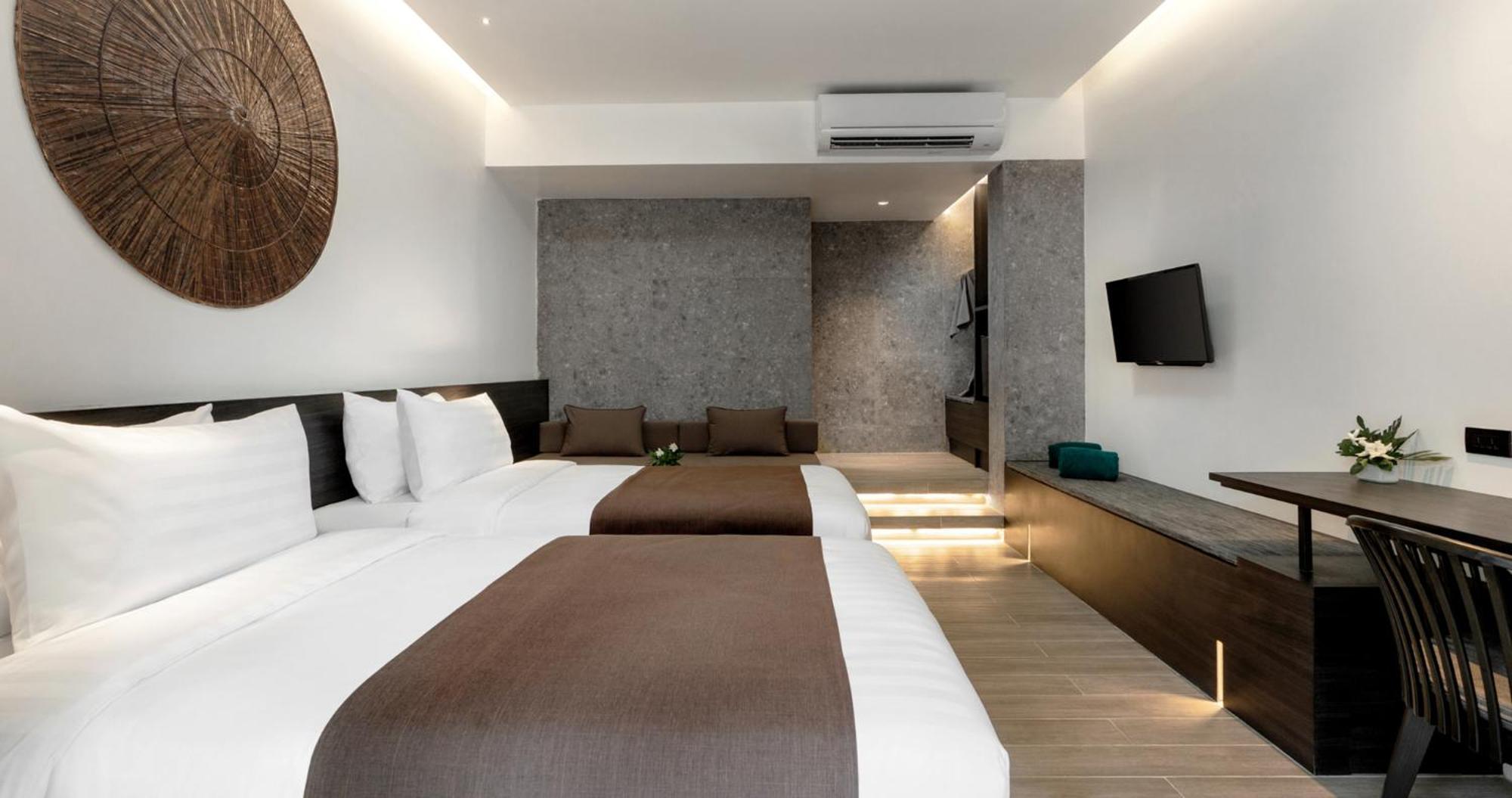 Deluxe Double or Twin Room