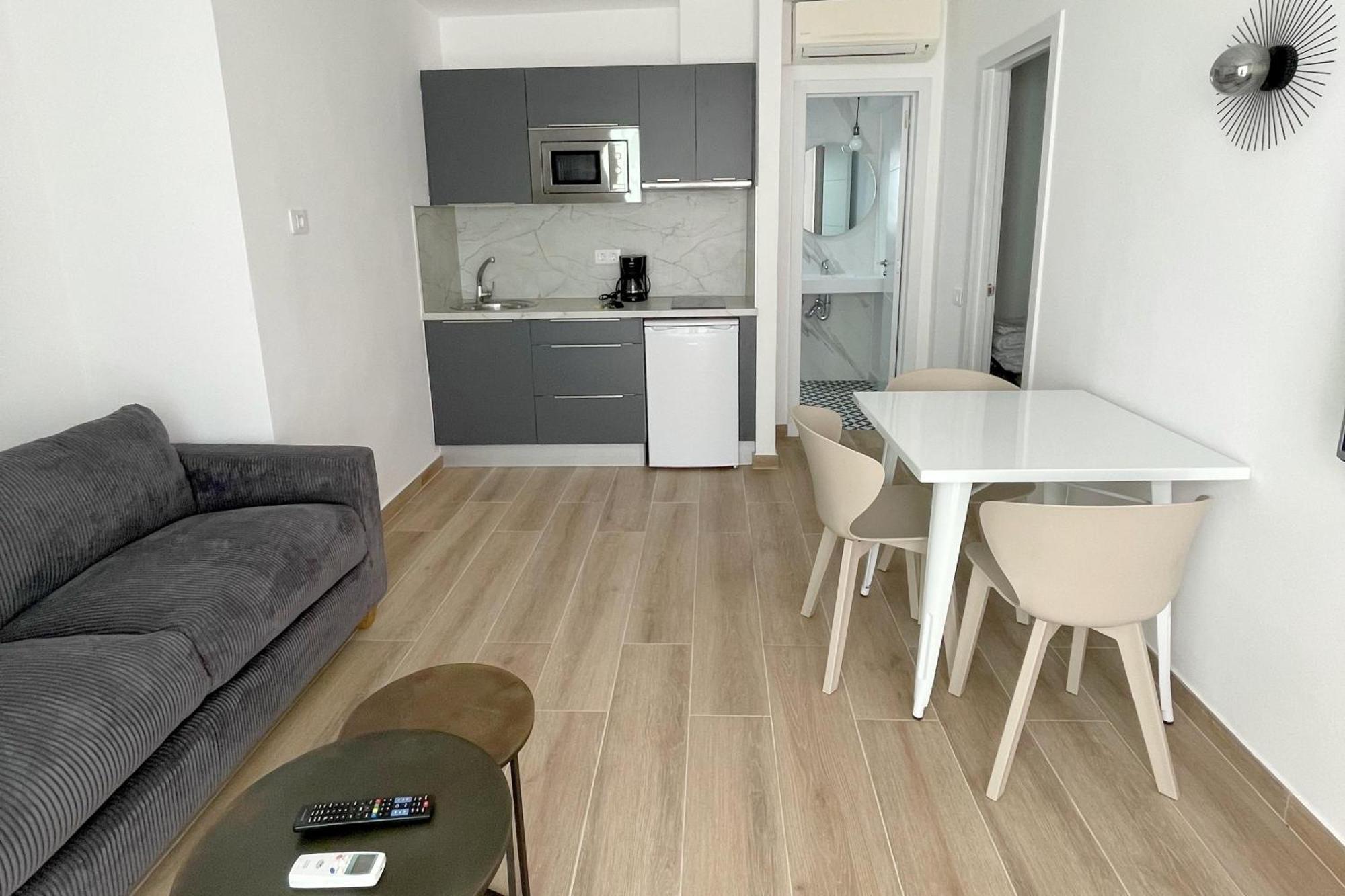 One-Bedroom Apartment,1770860158:JPEG