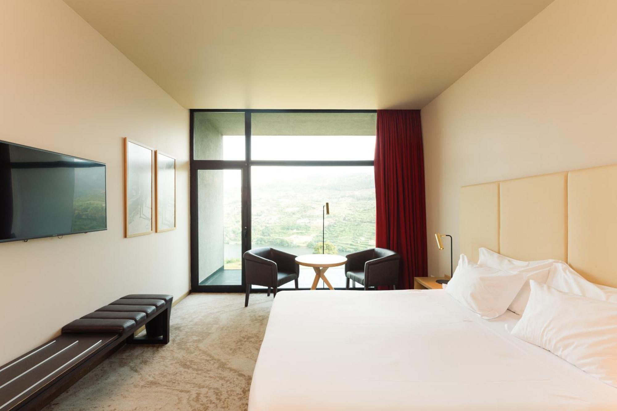 Romantic Double Room River View,1770872613:JPEG