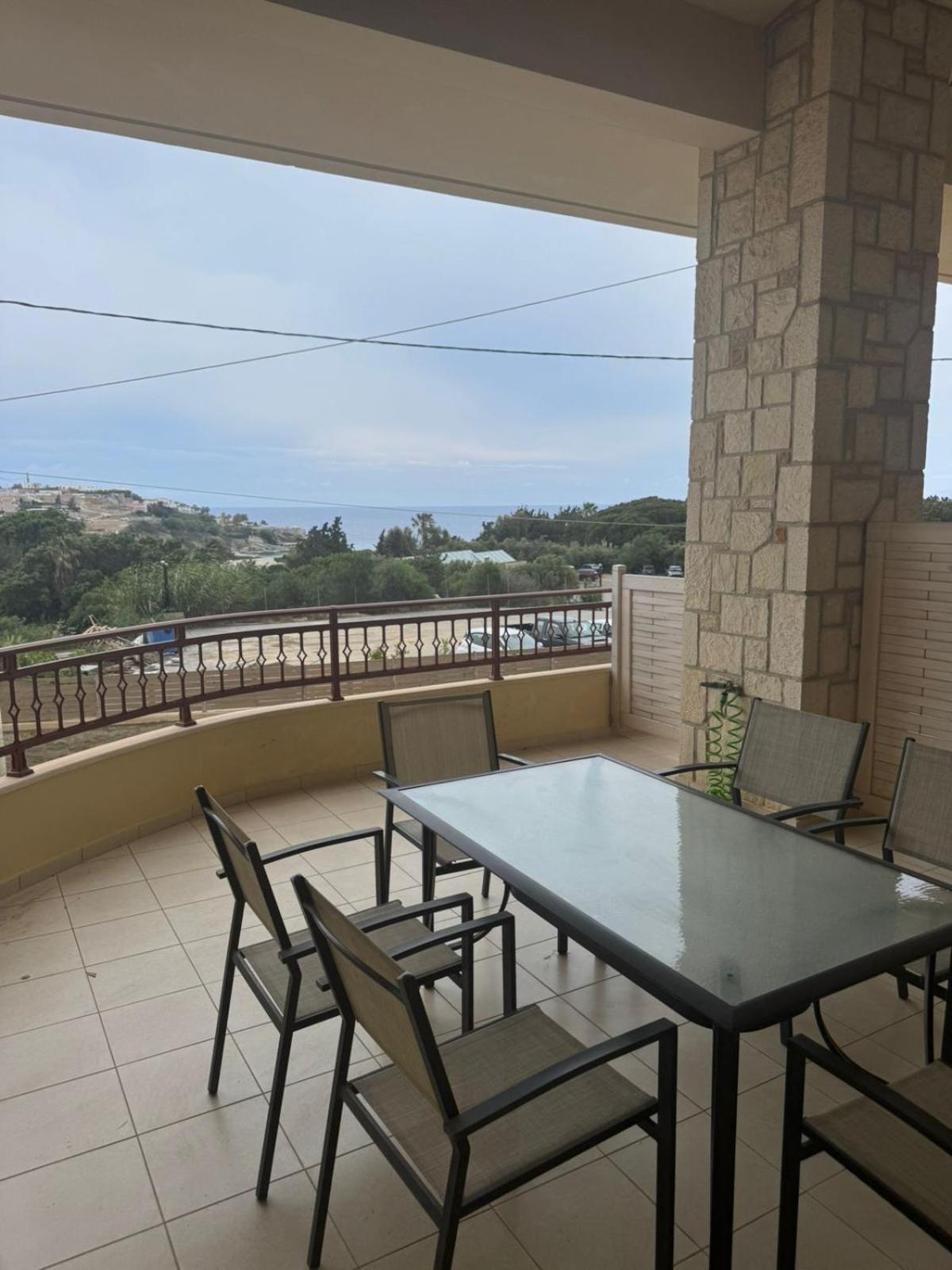 Appartamento con 2 Camere da Letto con Balcone e Vista Mare - Dependance