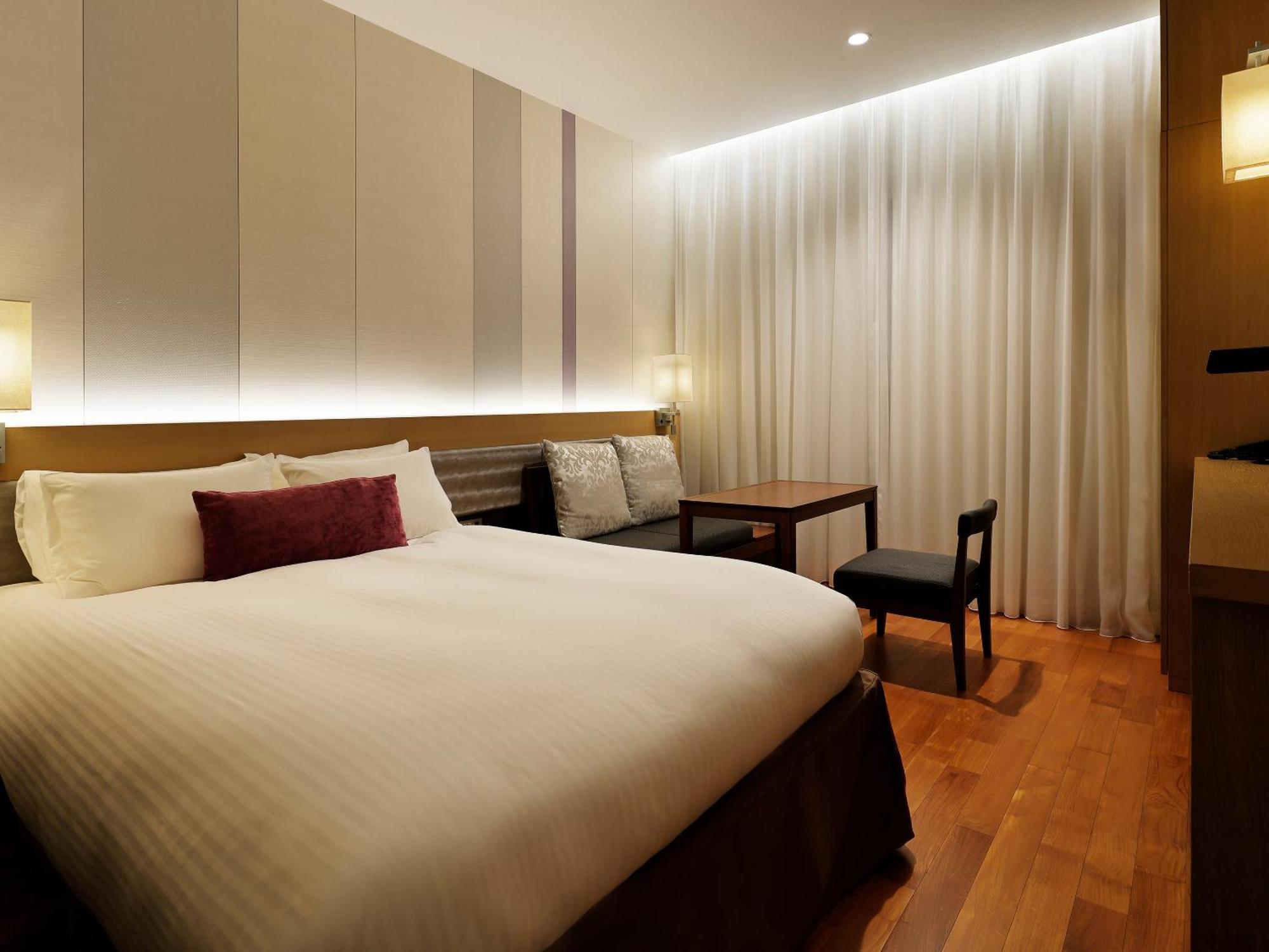 Standard Double Room with Shower - Non-Smoking