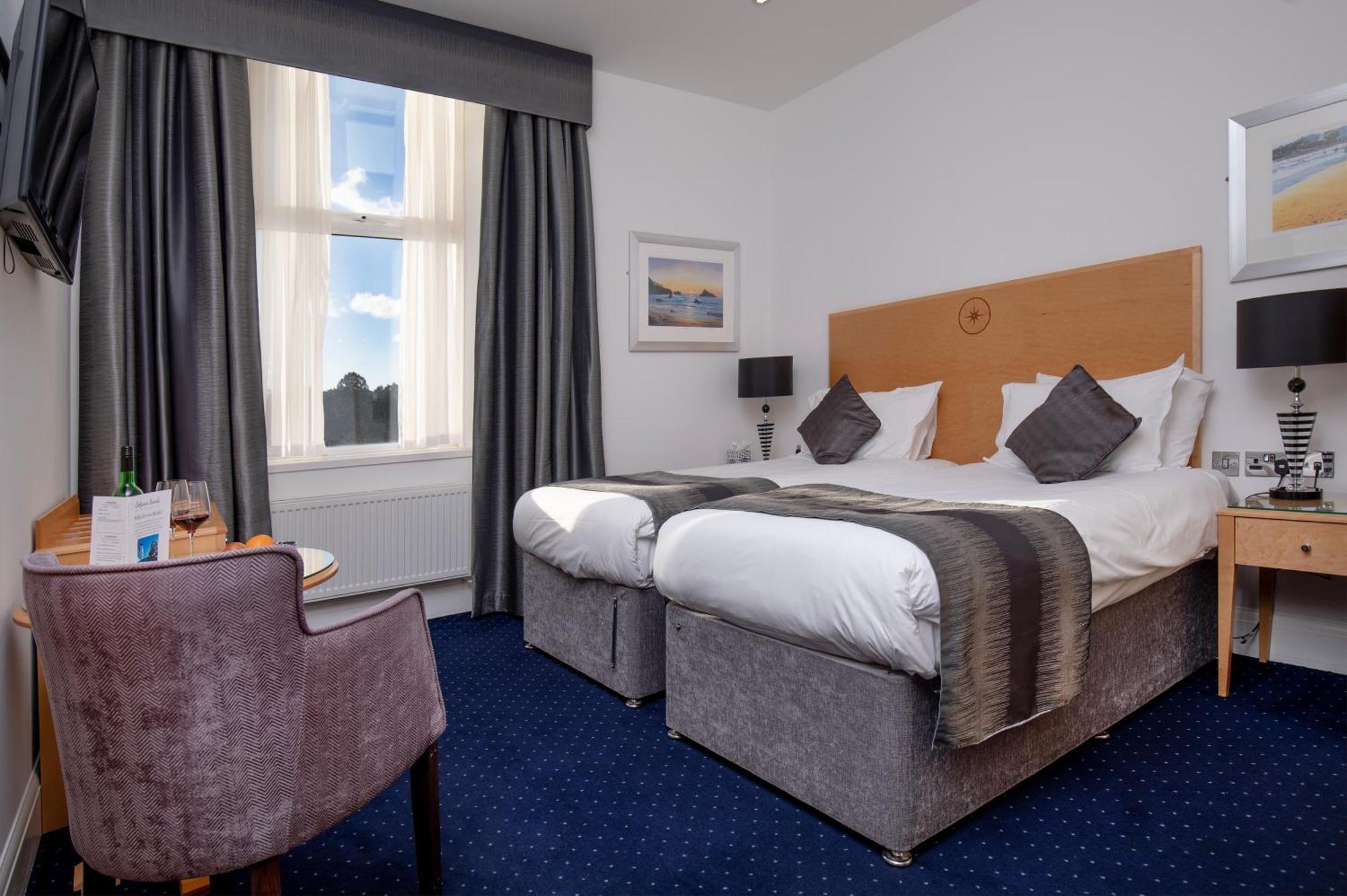 Deluxe Double or Twin Room