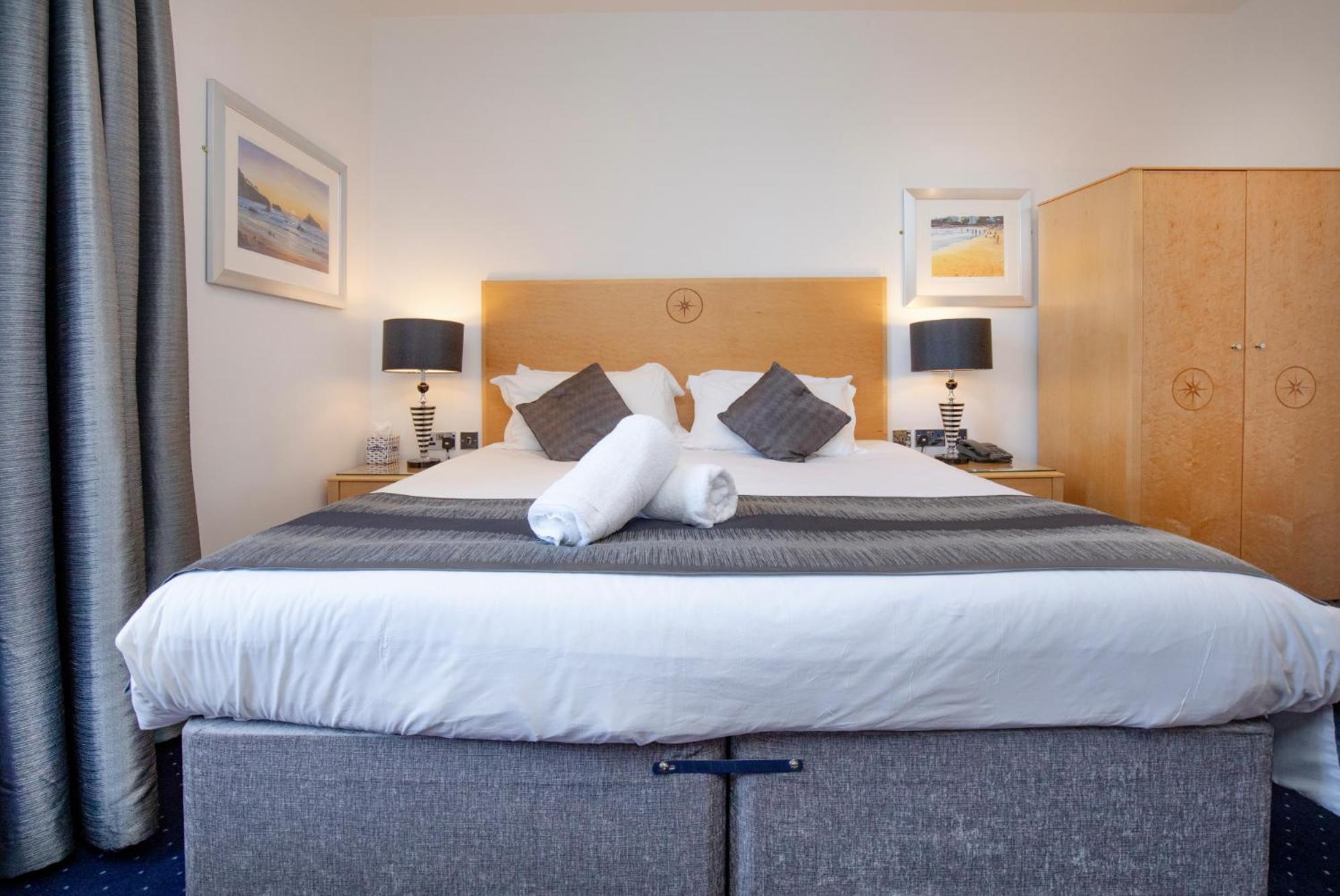 Deluxe Double or Twin Room
