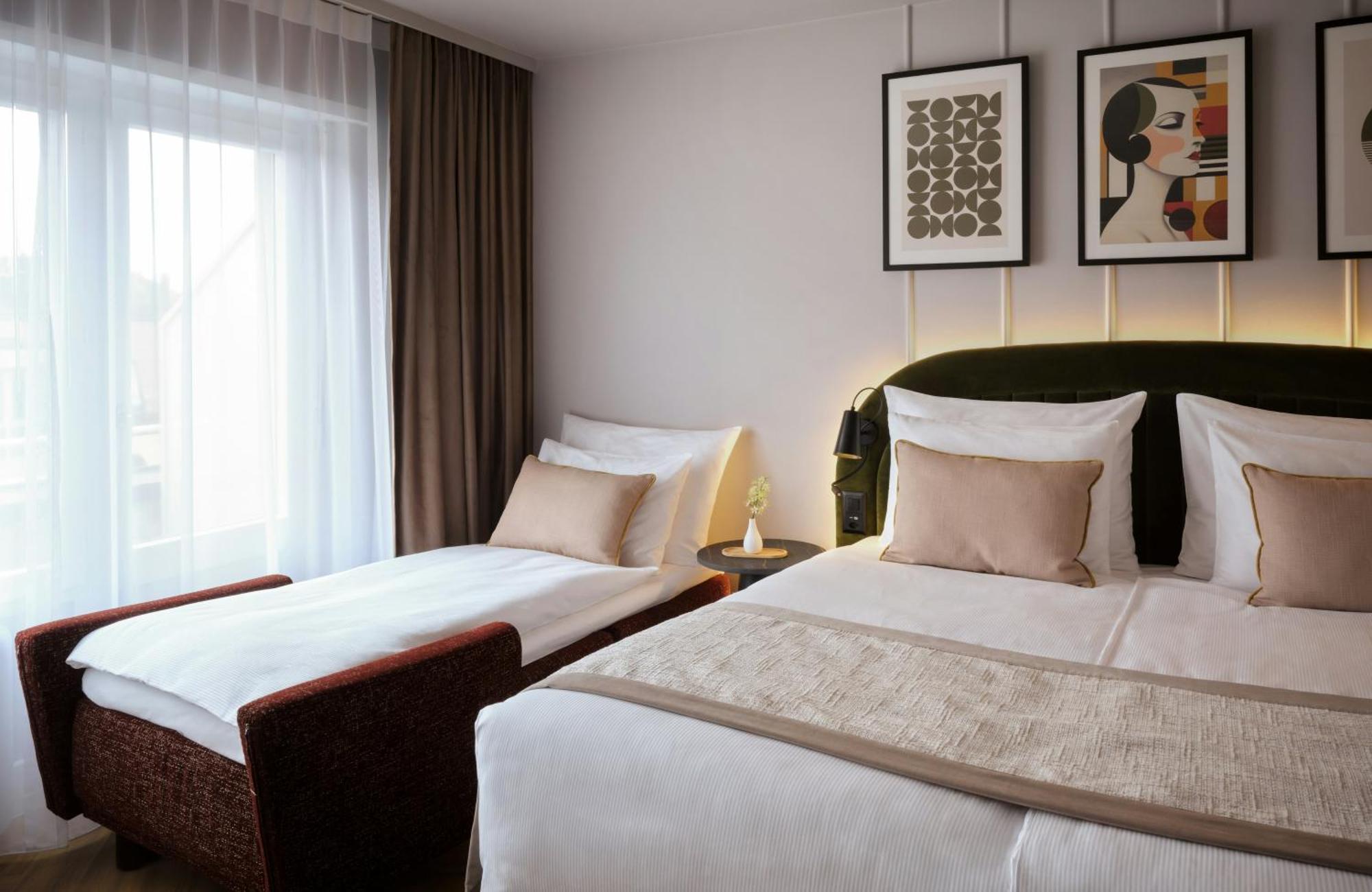 Comfort Triple Room