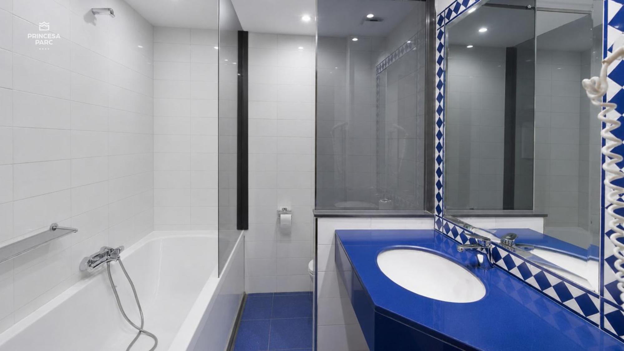 Quadruple Room with Balcony
