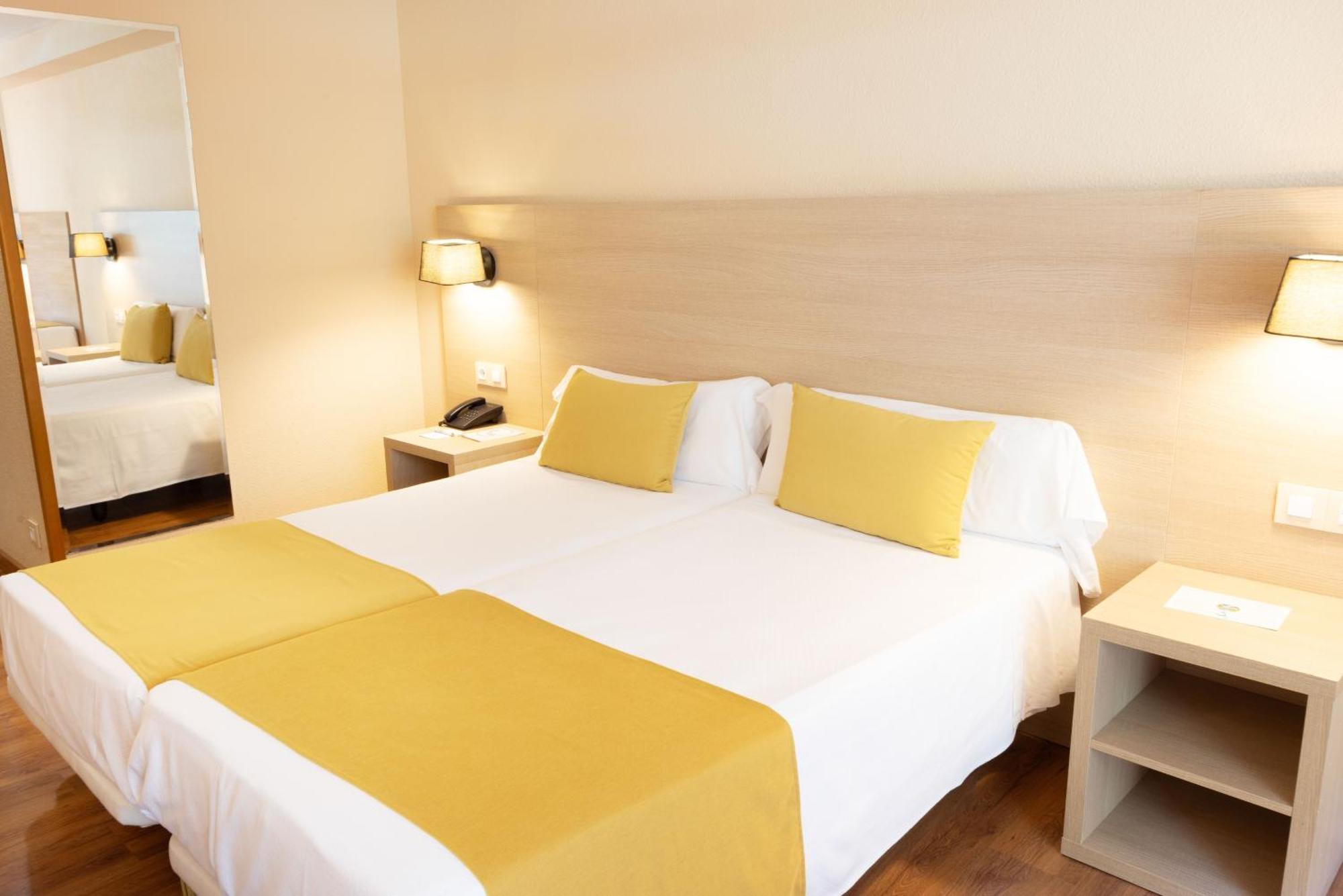 Double Room Mountain View Spa Access