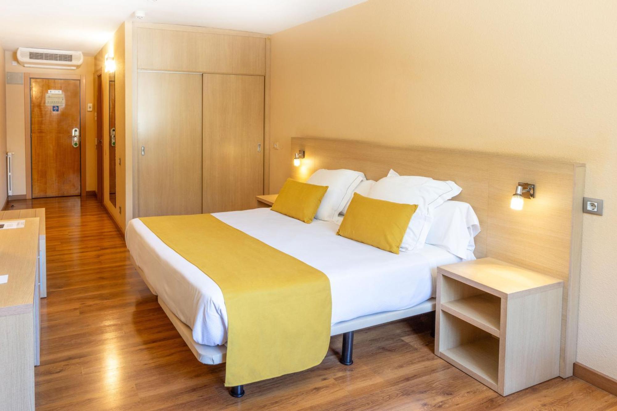 Double Room Mountain View Spa Access