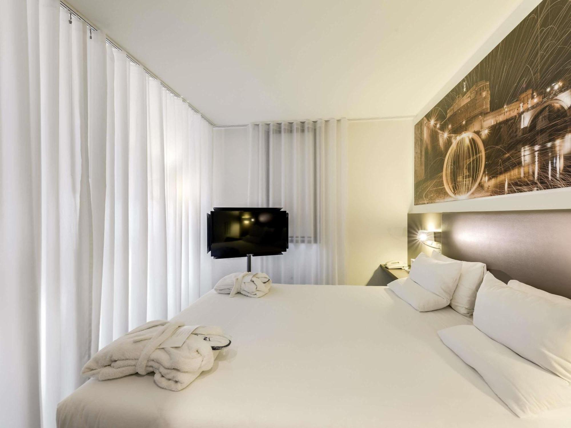 Executive Suite One Double Bed One Sofa Bed