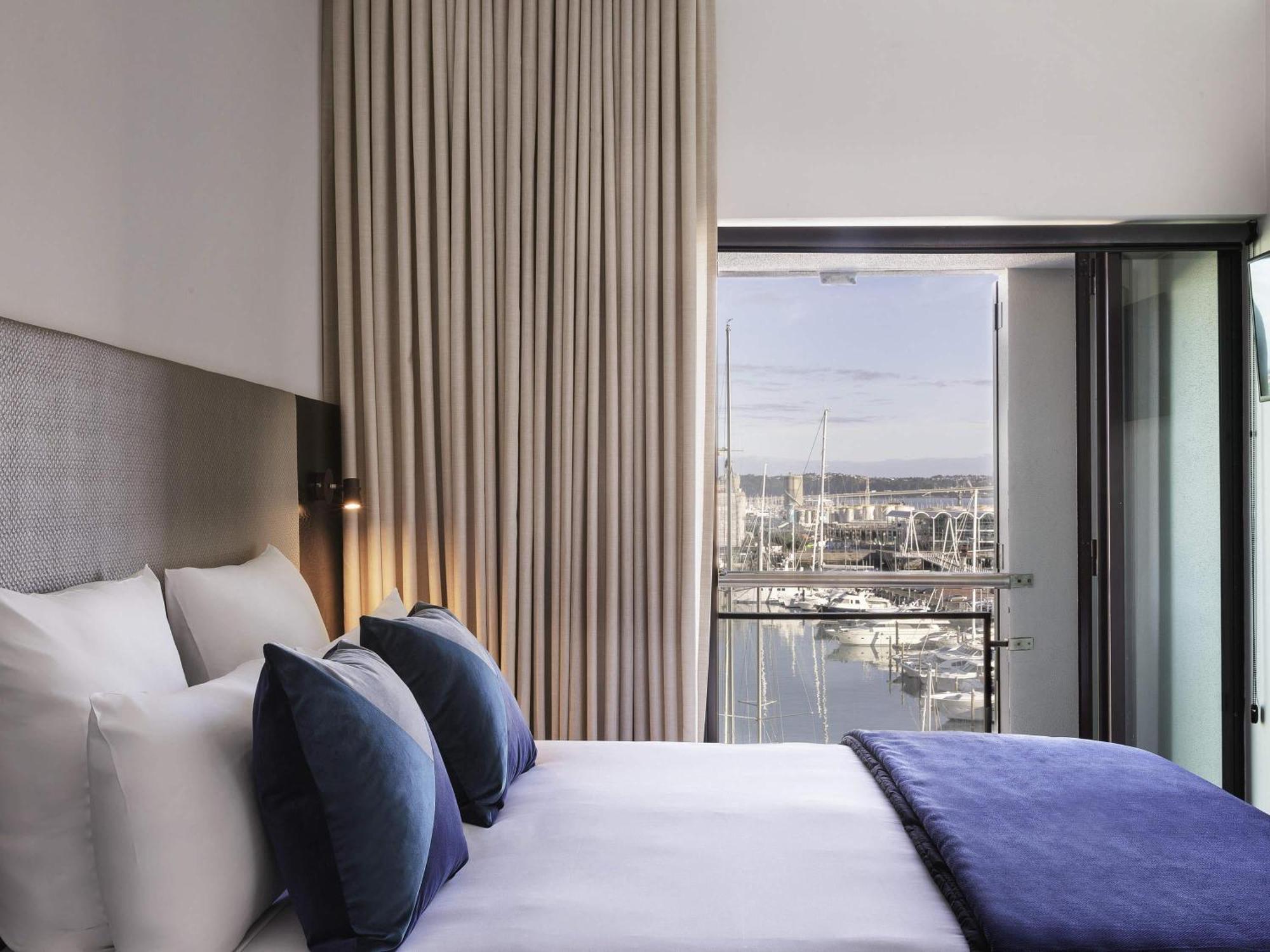 One-Bedroom Queen Suite Marina View