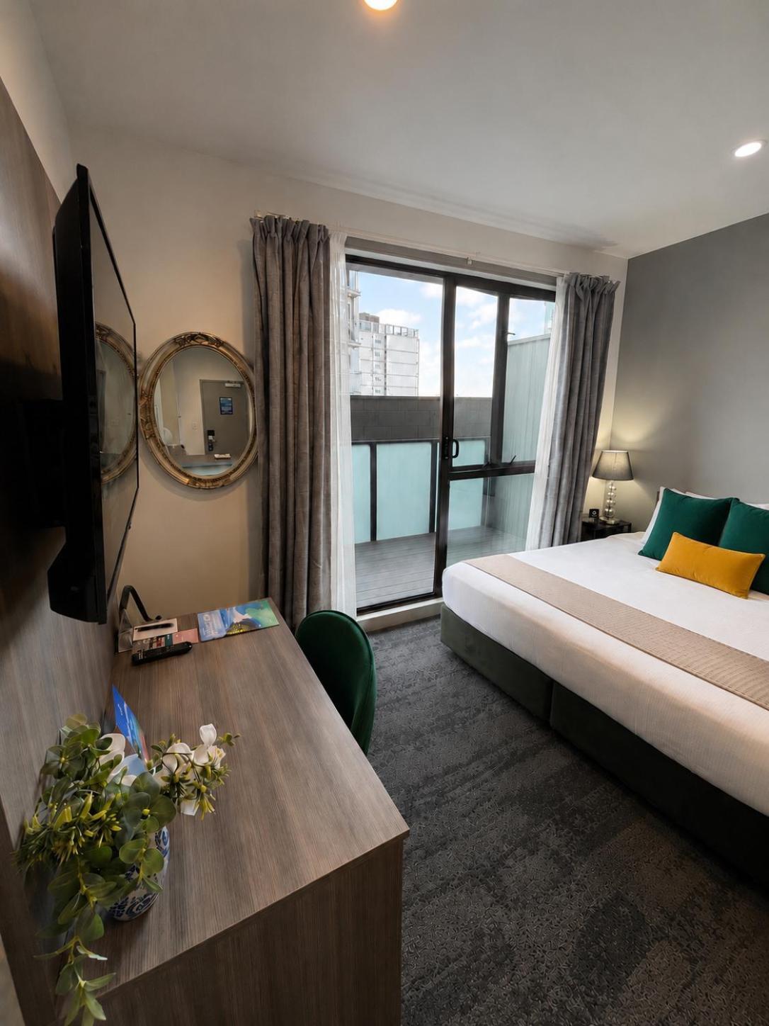 Studio Apartment