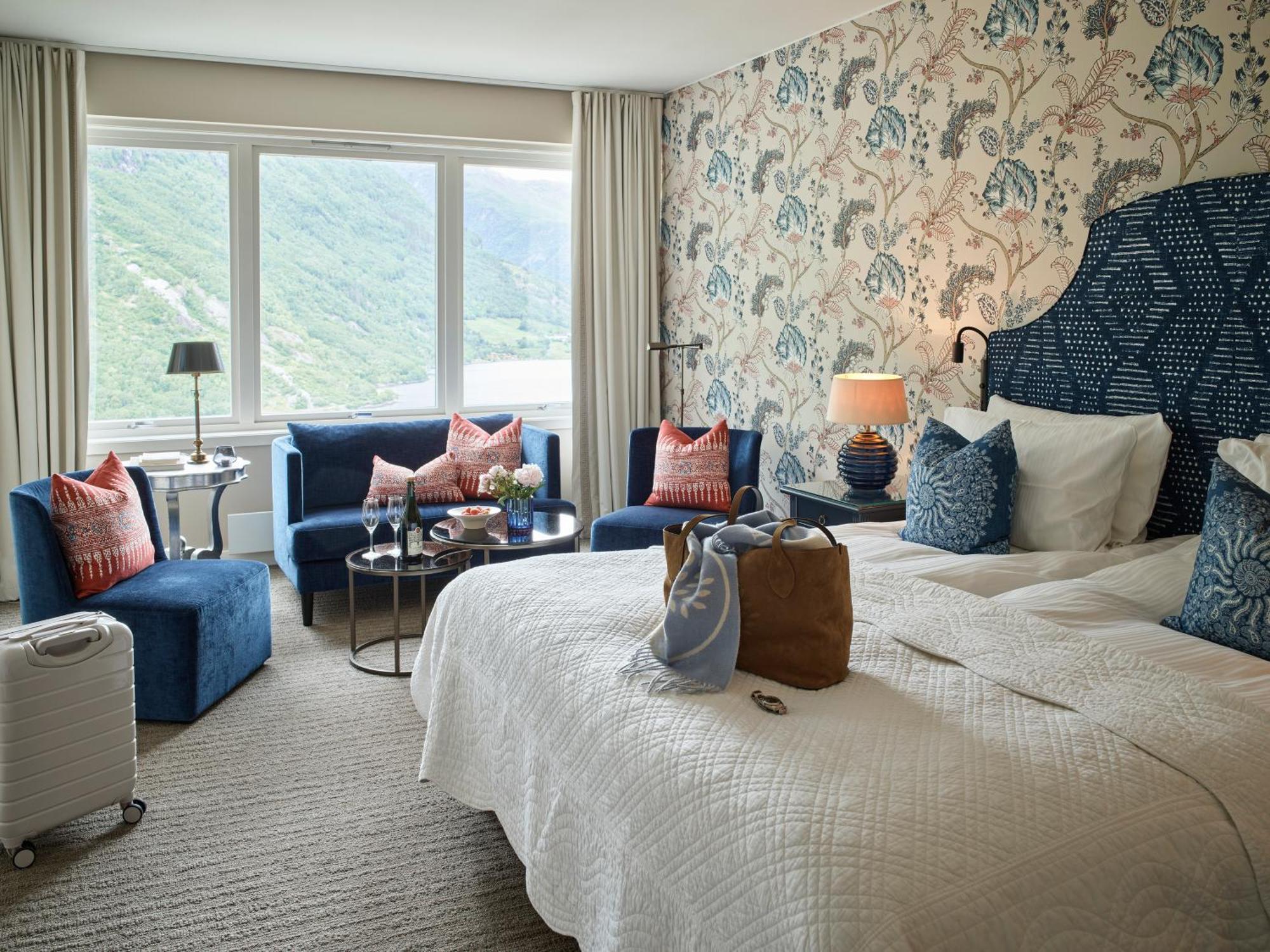 Union Classic Fjord View