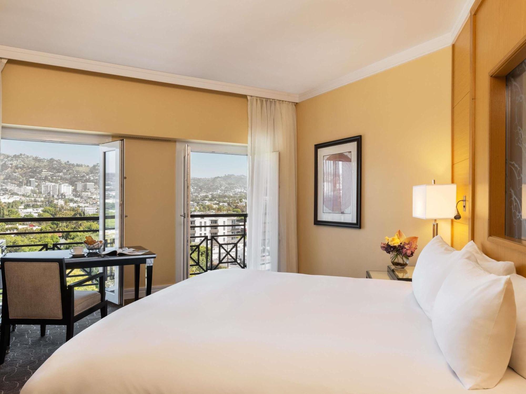 Chambre Lit King-Size de Luxe - Vue sur Colline d'Hollywood