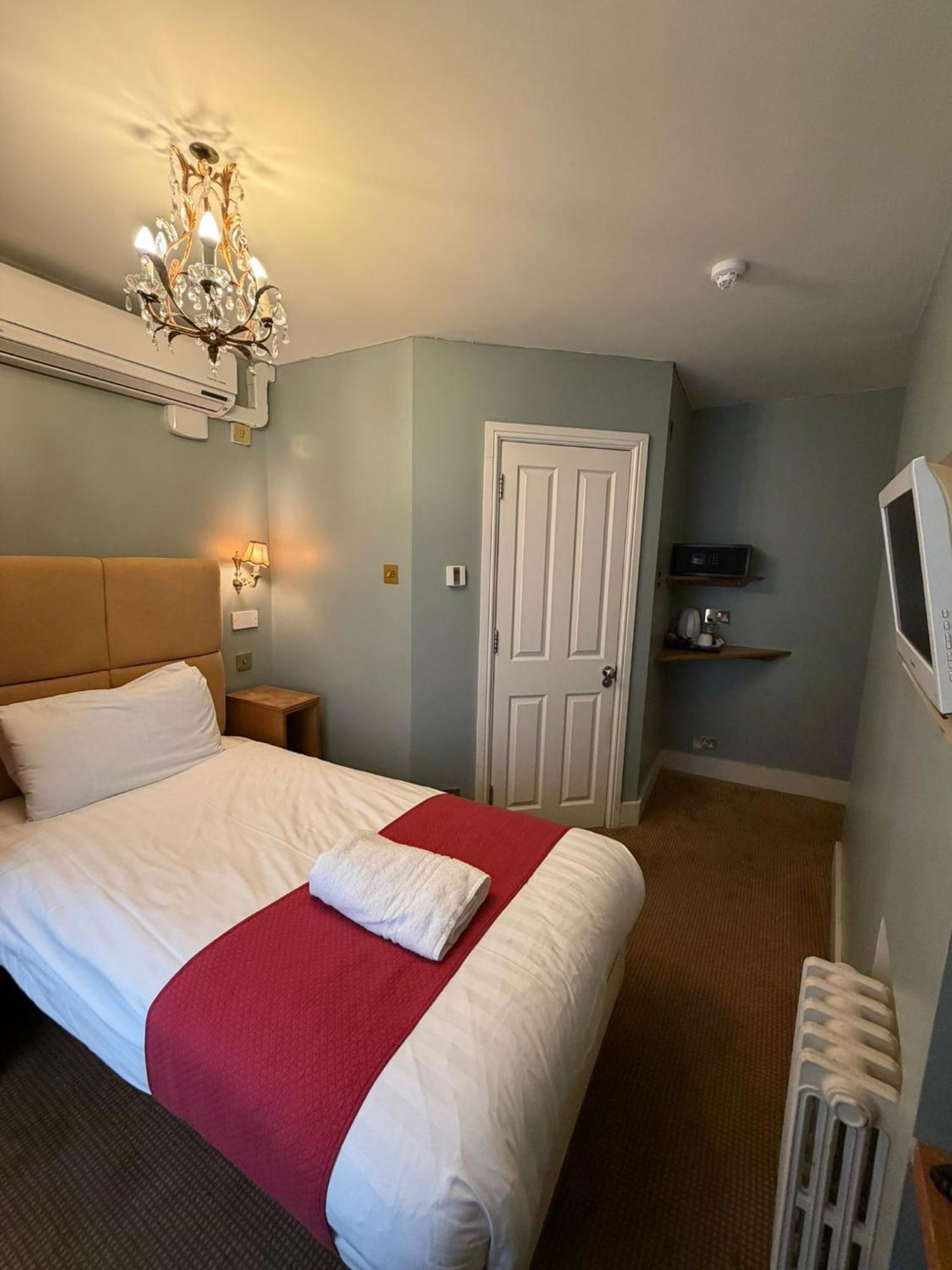 Single Room