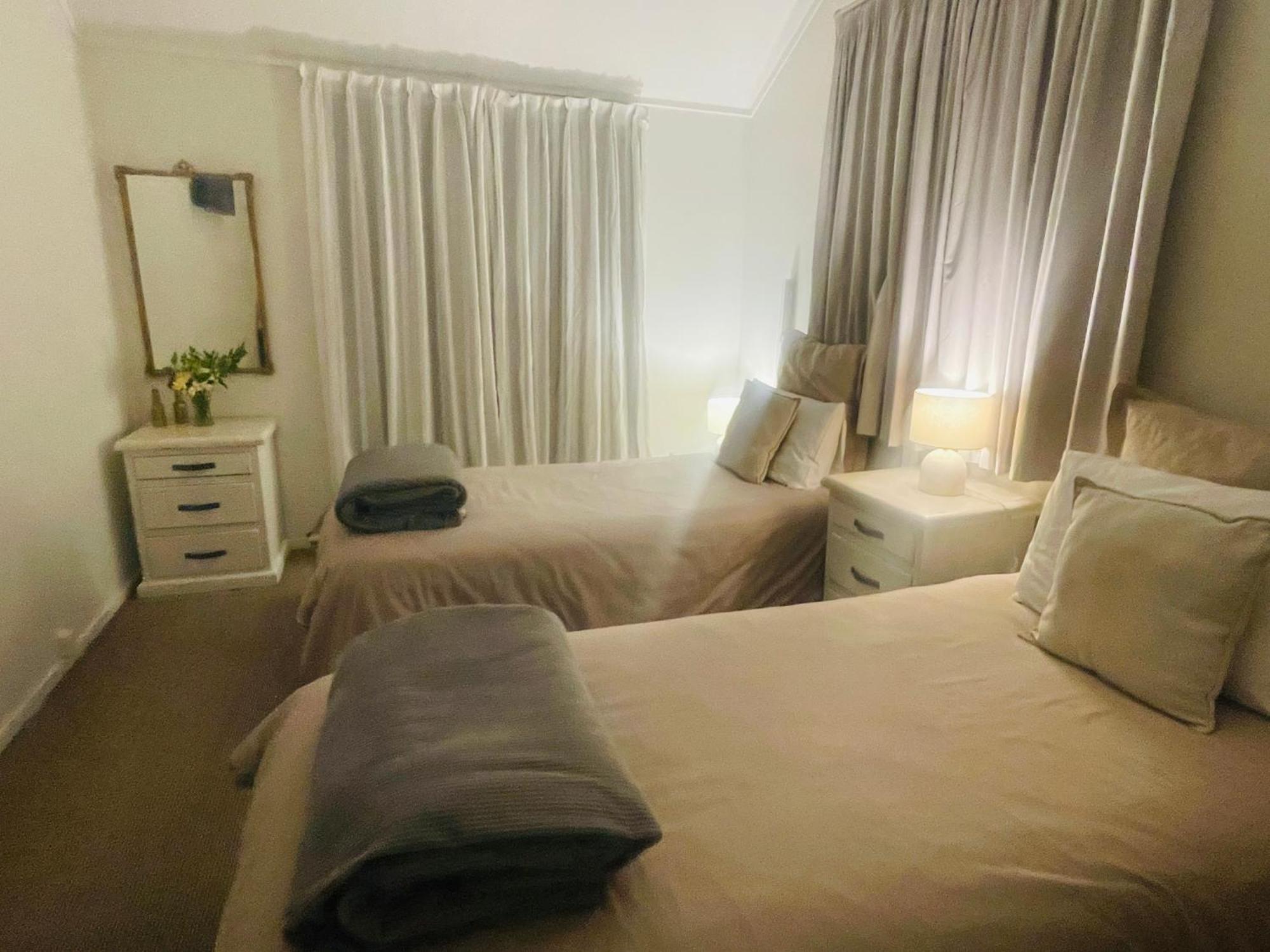Twin Bed Suite