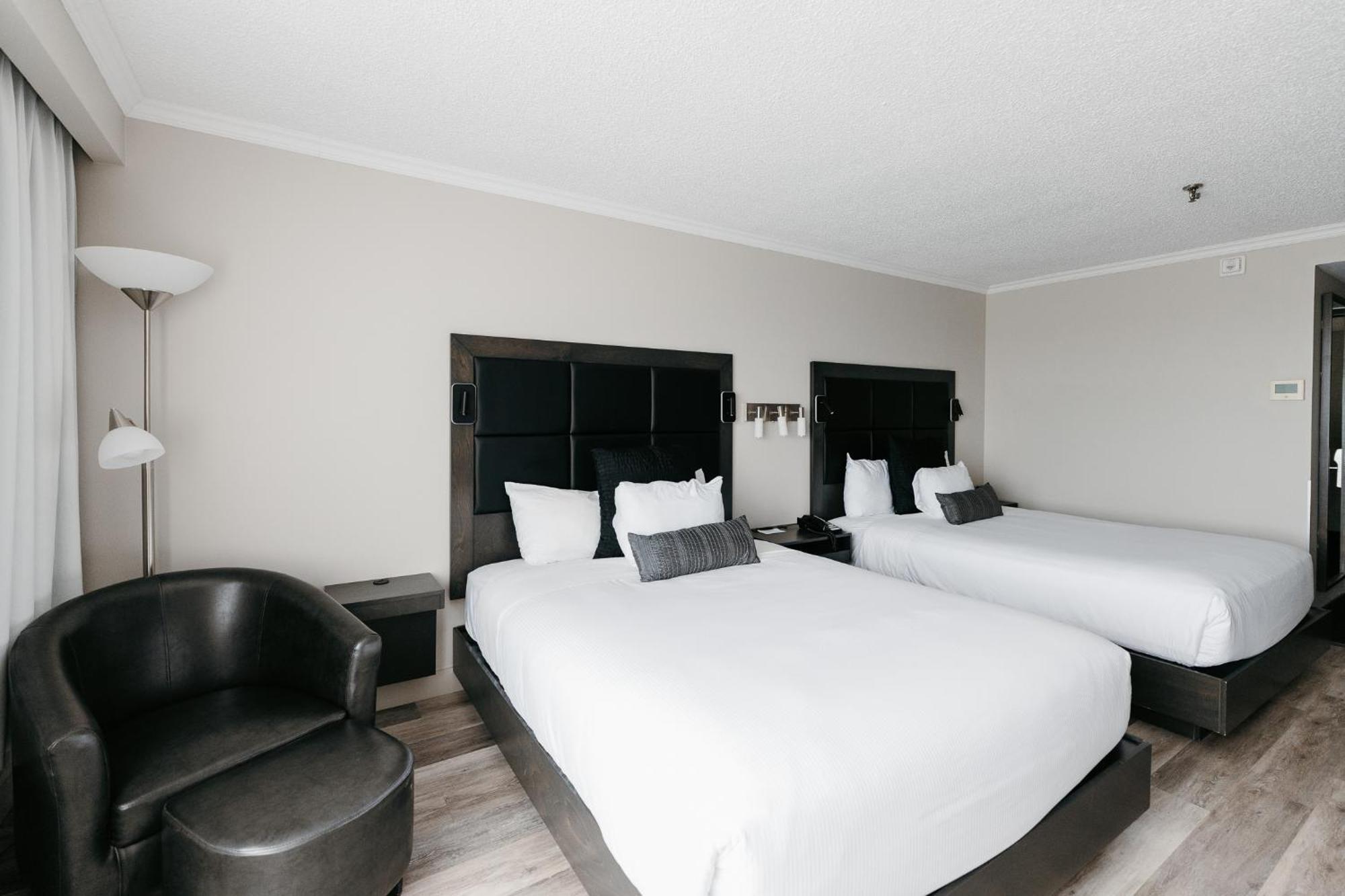 Queen Room Two Queen Beds
