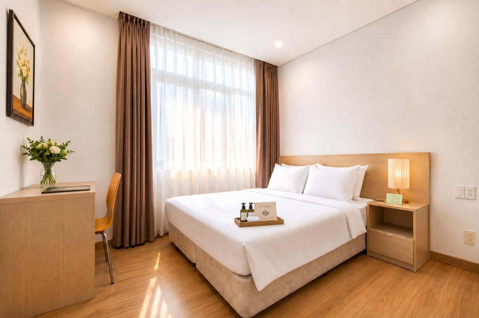 DELUXE TWO-BEDROOM APARTMENT – CITY VIEW