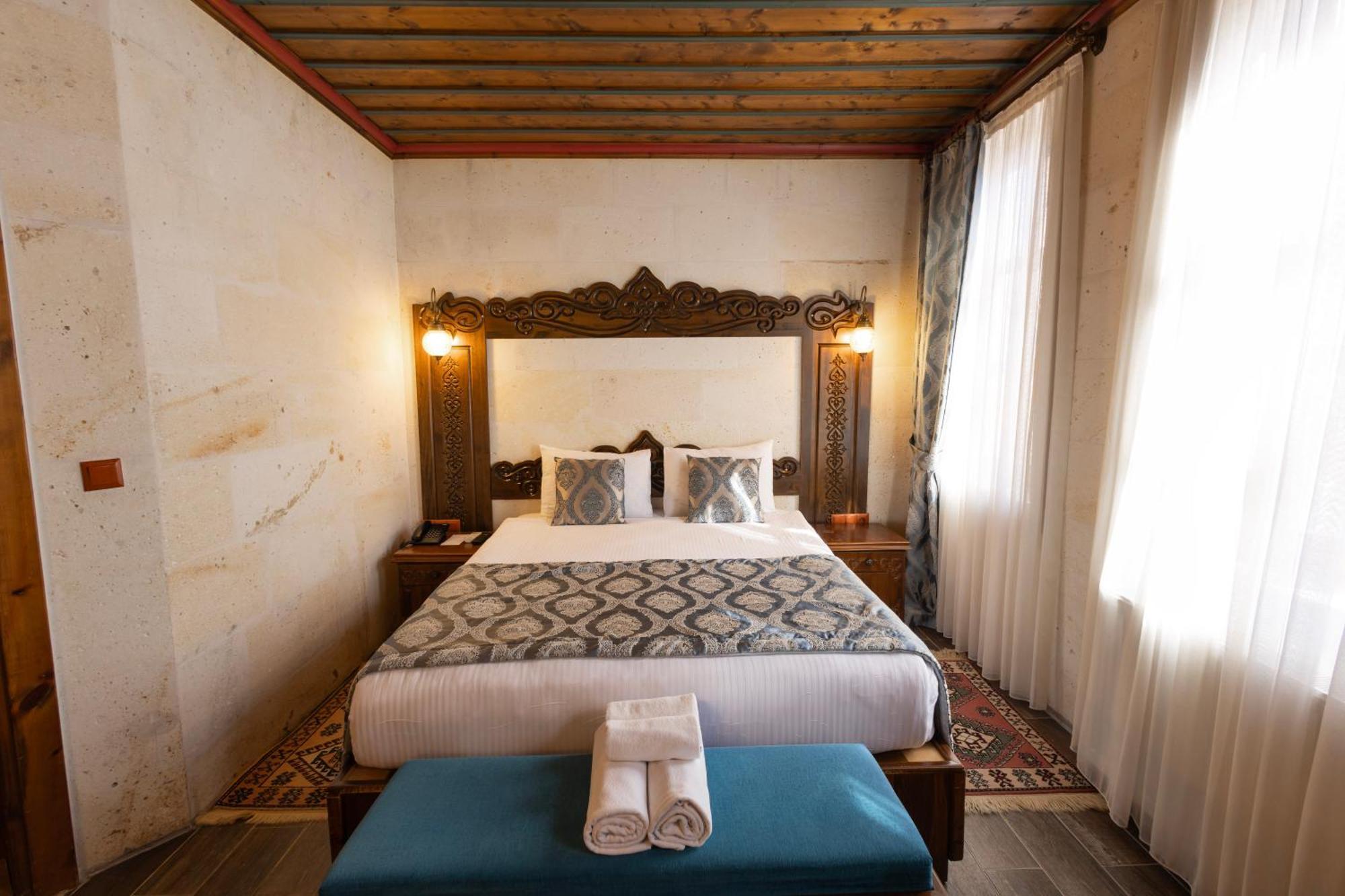 Large Twin Room