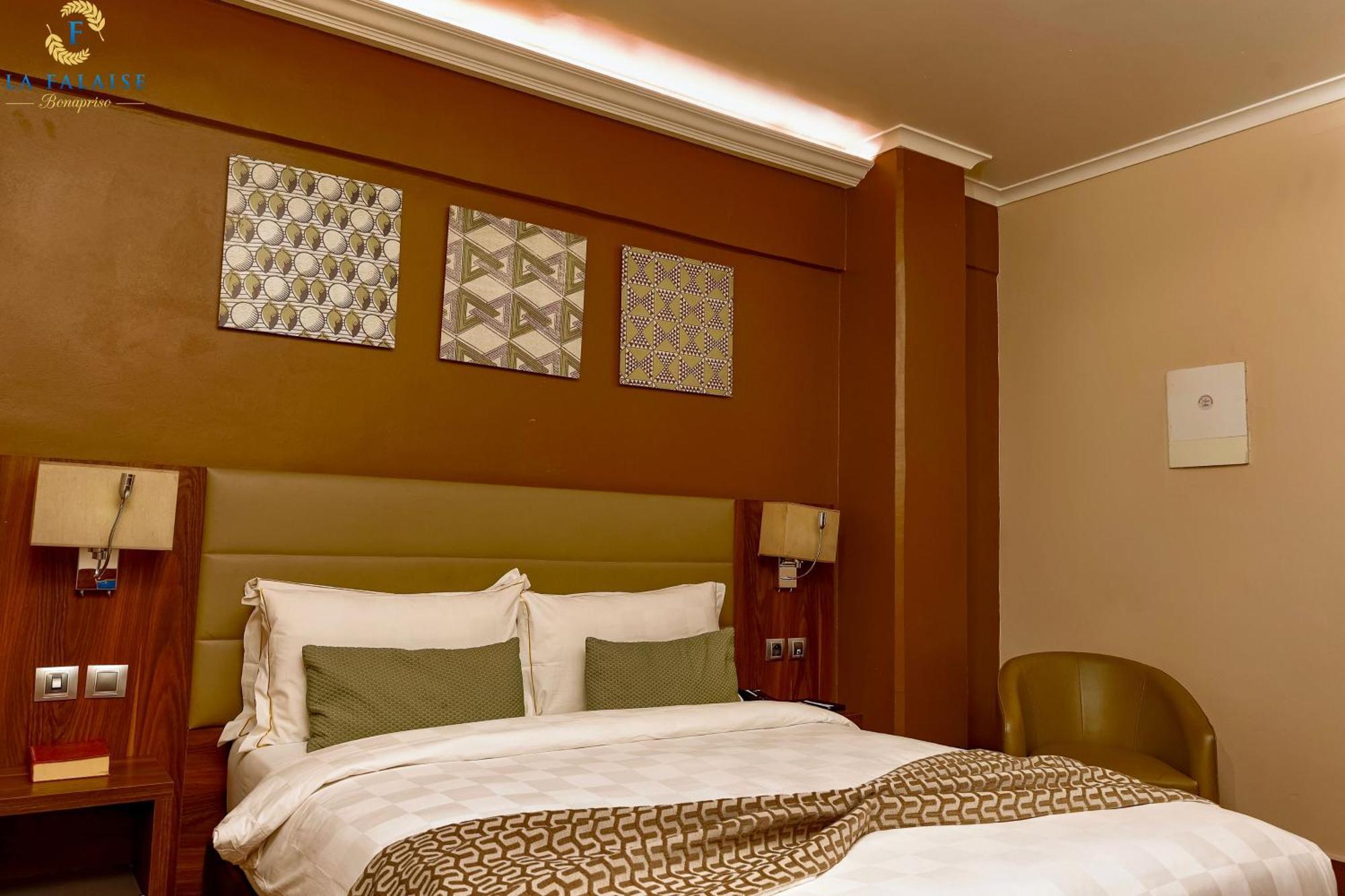 Chambre Lit Queen-Size Deluxe