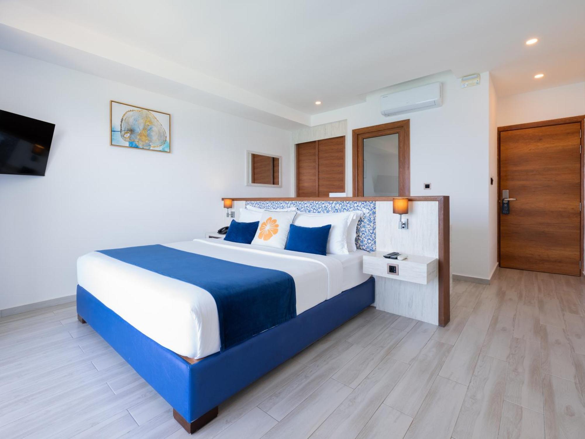 Deluxe Double Room Seaview Balcony