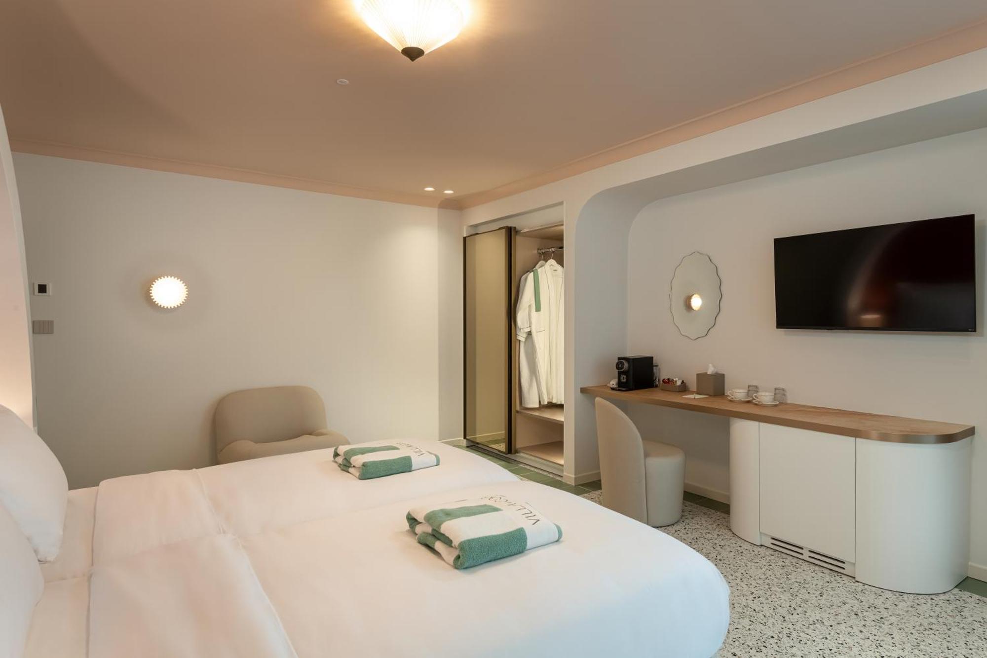 Junior Suite met Uitzicht op het Zwembad