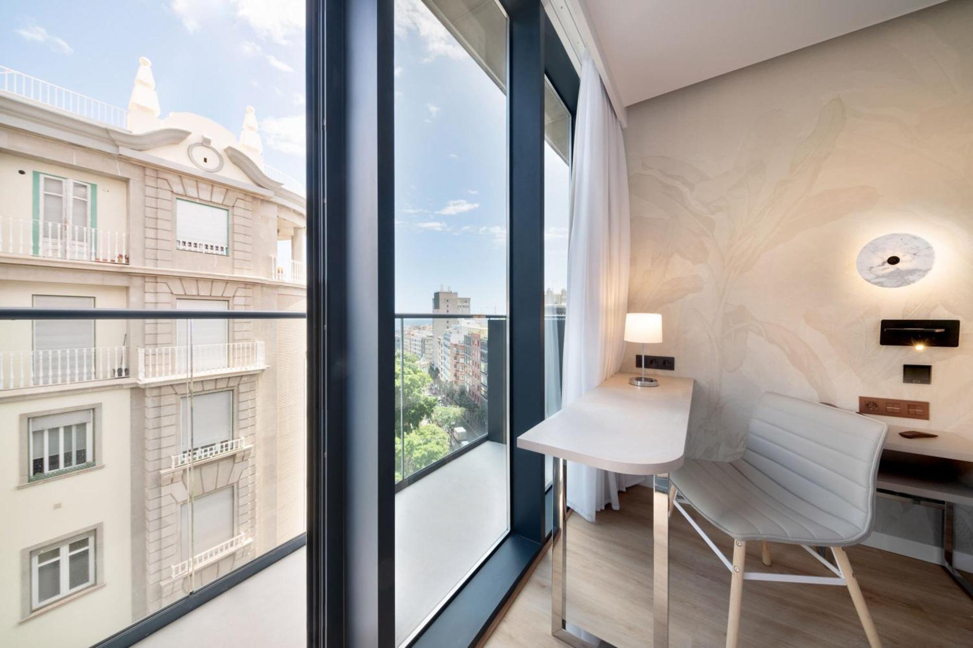 Camera Innside con balcone