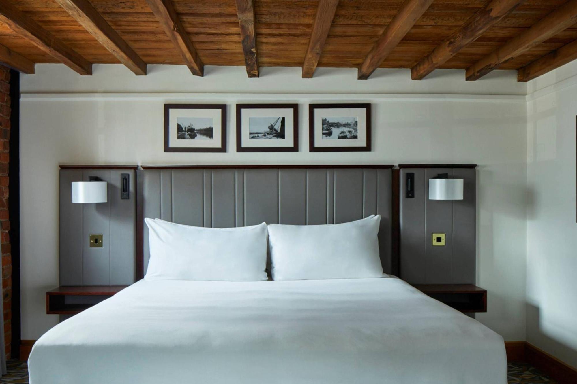 1 Bedroom Junior Suite, 1 King
