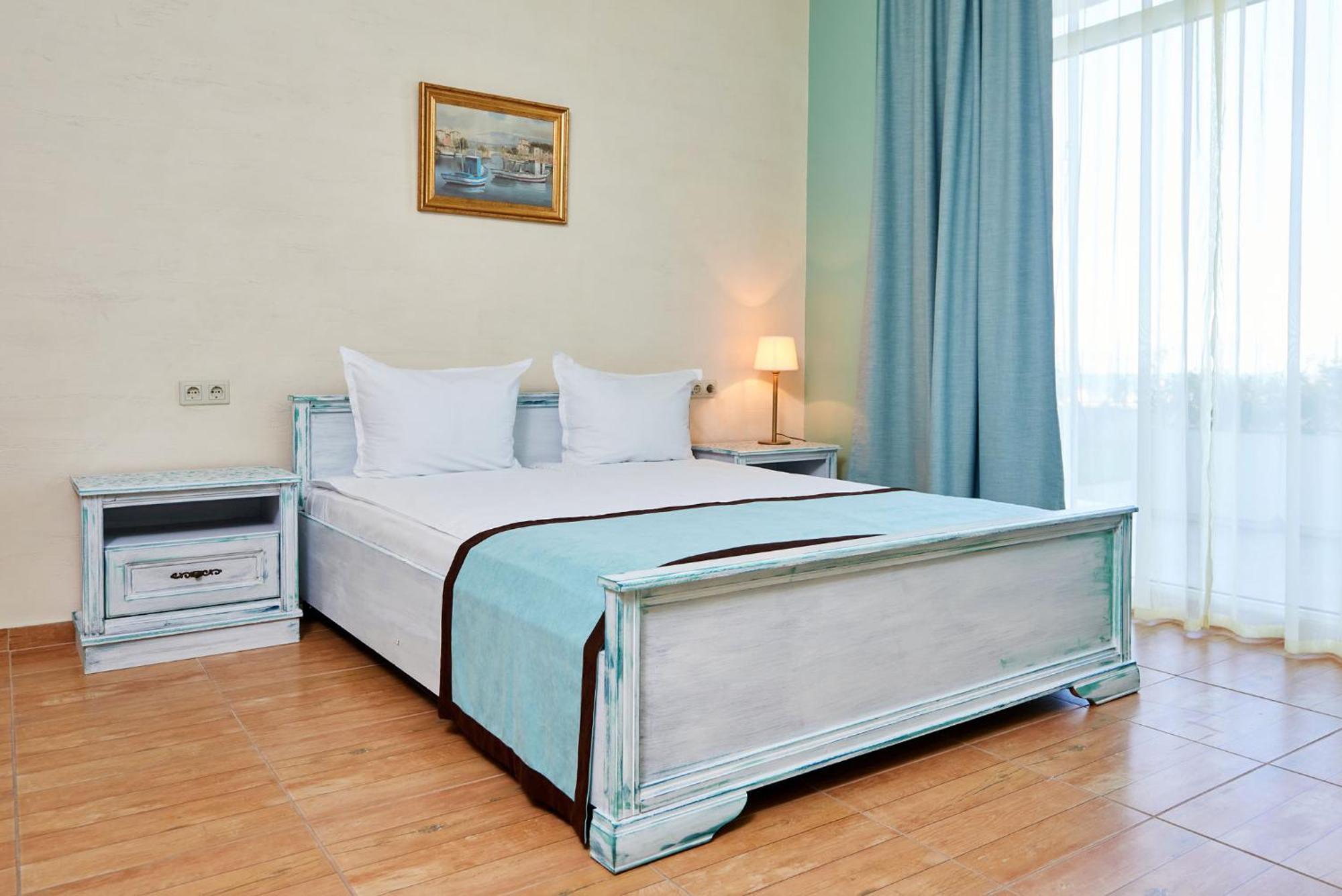 Two-Bedroom Apartment Sea View